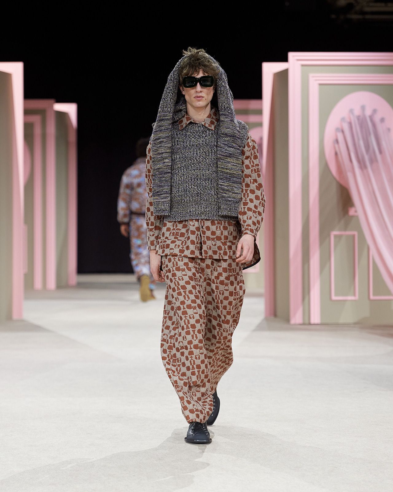 AW24-Copenhagen-Fashion-Week-HenrikVibskov-Runway-4x5-James-Cochrane-29.jpg