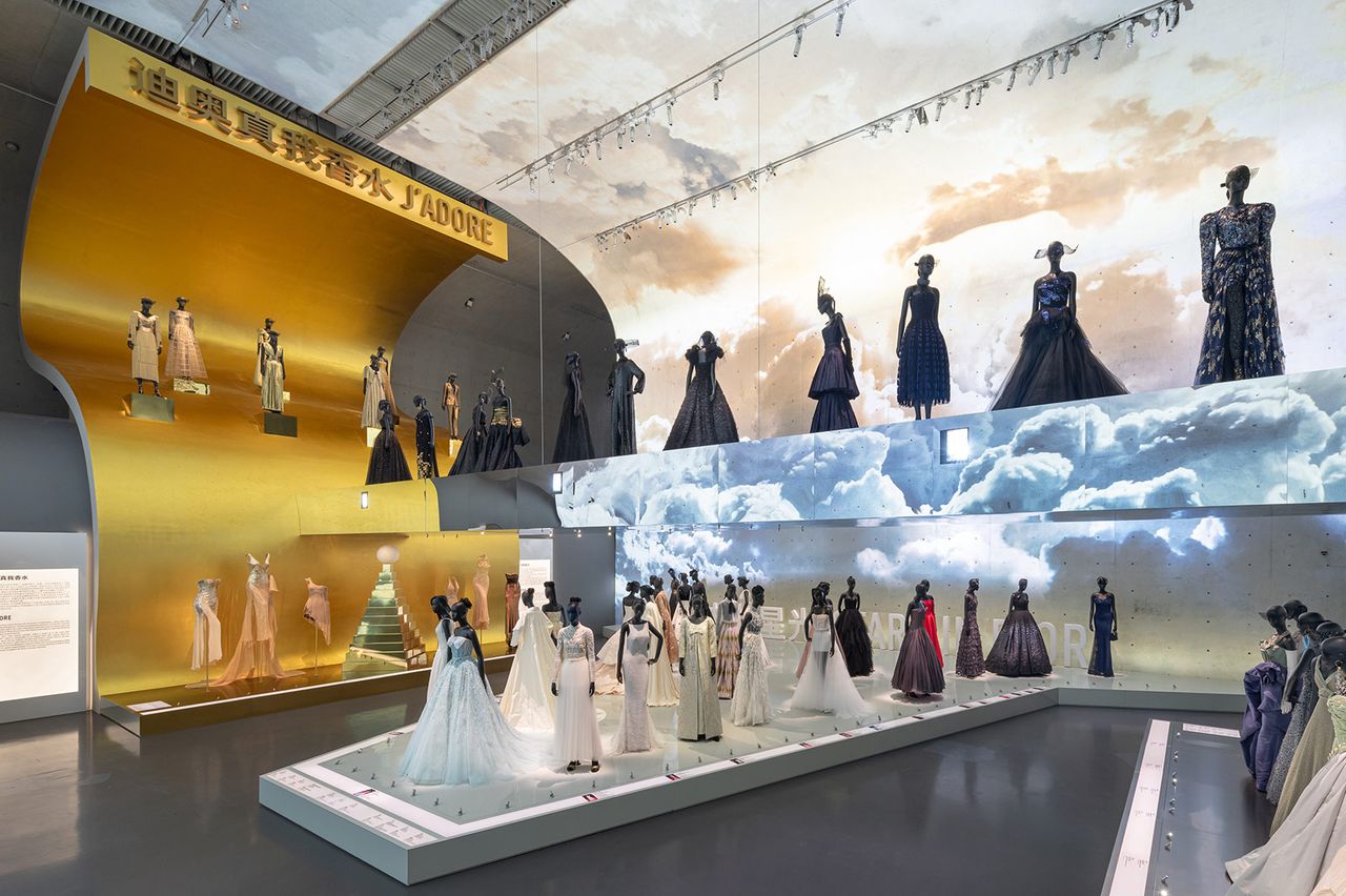 Dior Designers of Dreams Exhibition 2021 Metalmagazine 8.jpg