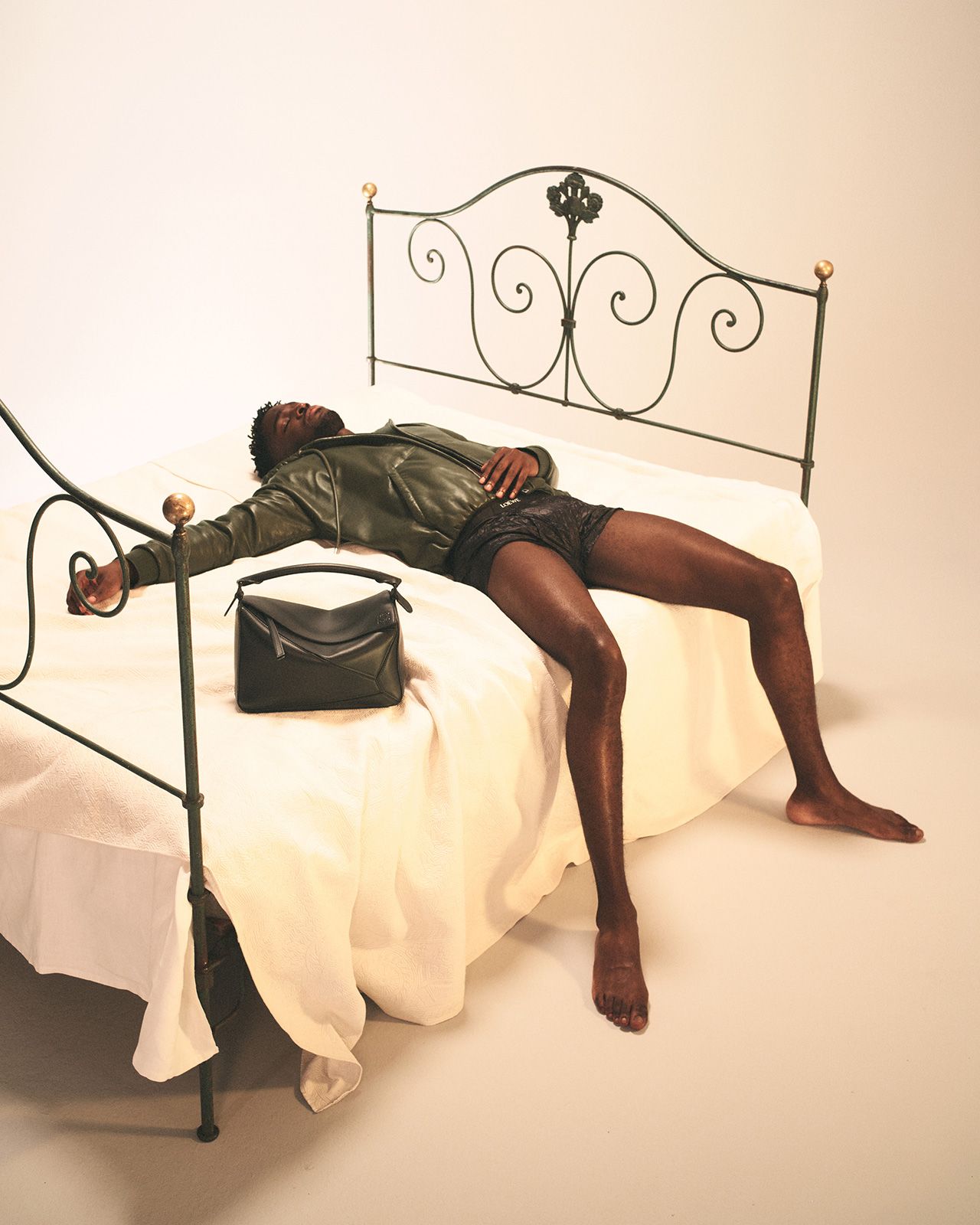 Loewe S S23 4.jpg