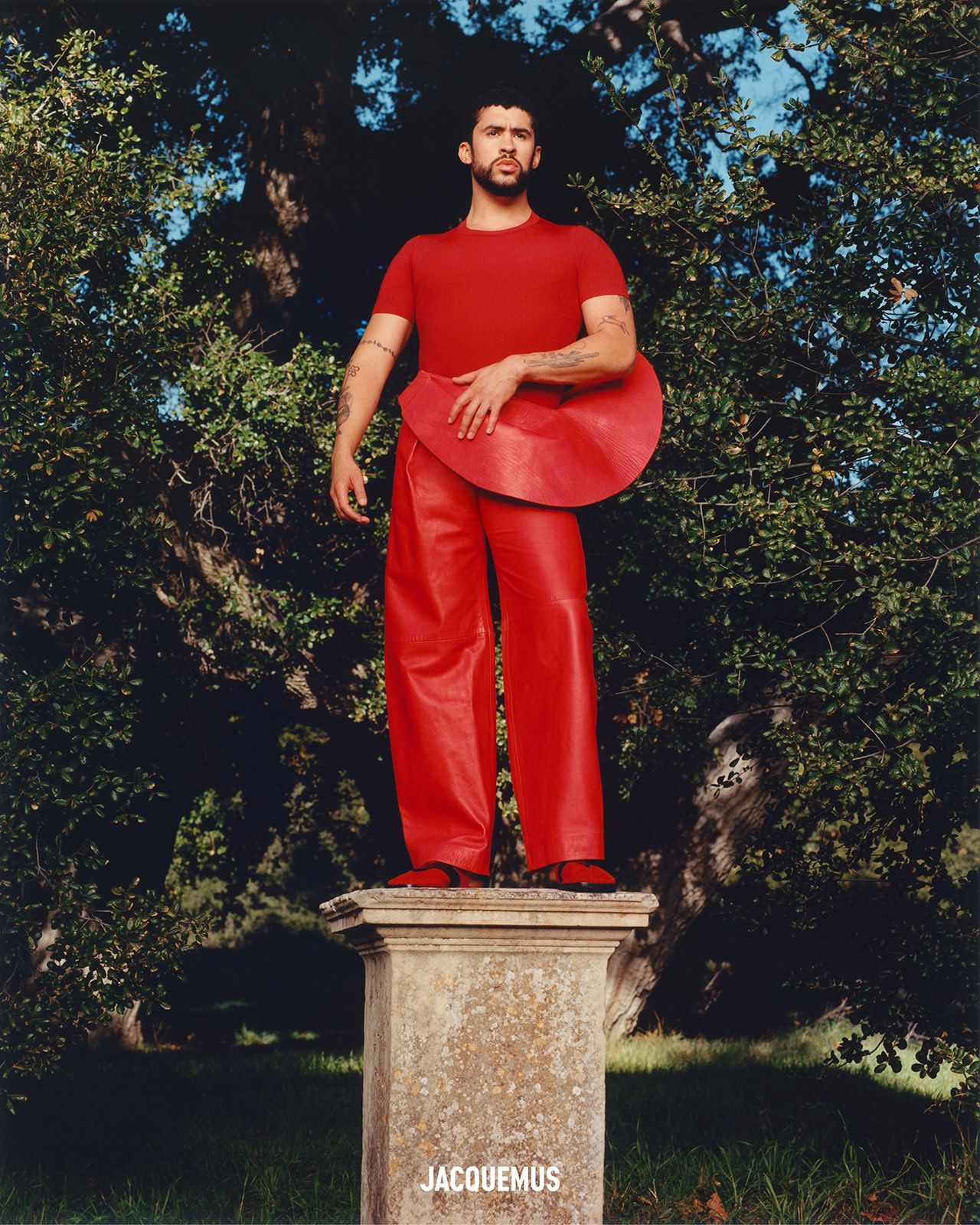 7-METAL-JACQUEMUS-BADBUNNY.jpg