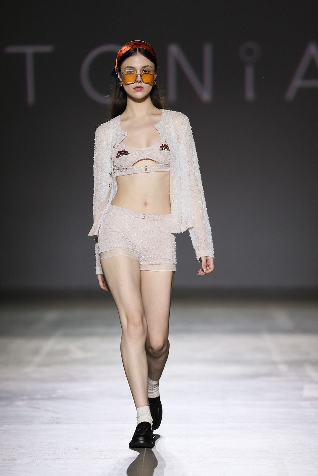 UFW_SS_25_TONiA-UPSLOWUSE-catwalk_Credit_Andriy-Sokolov-(12).jpg