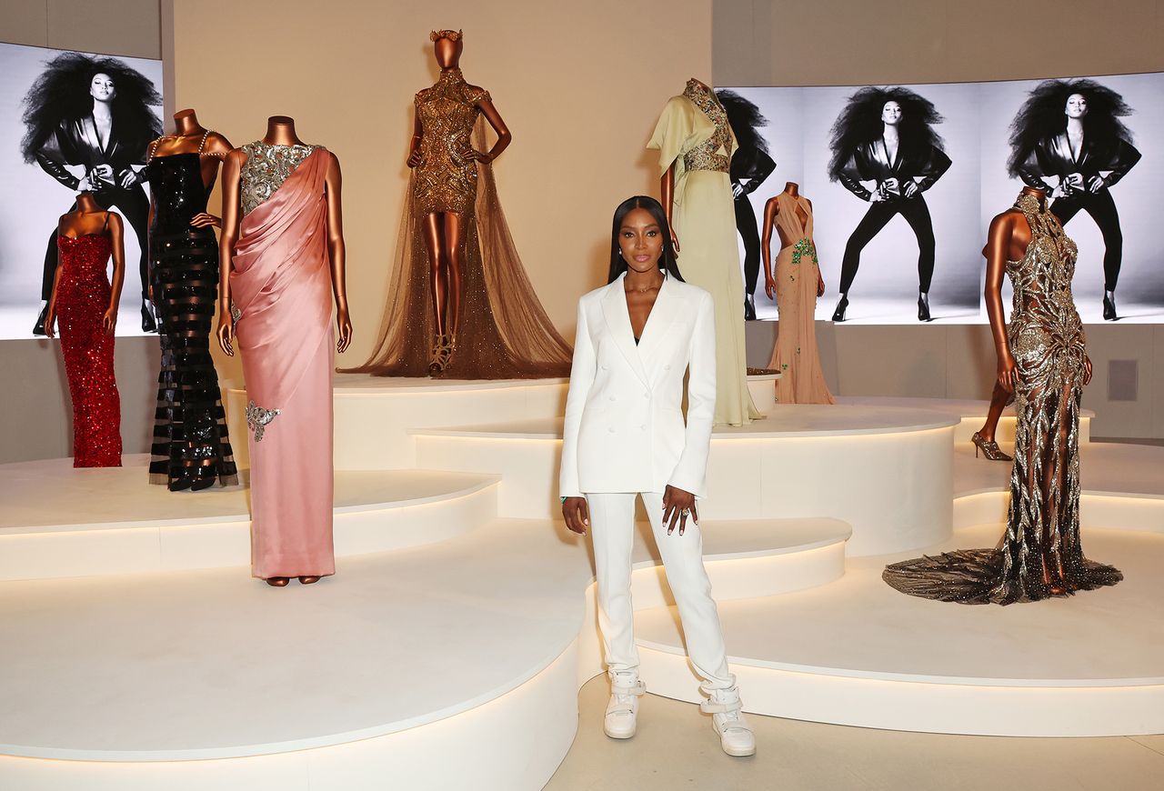Naomi_in_Fashion_7.jpg