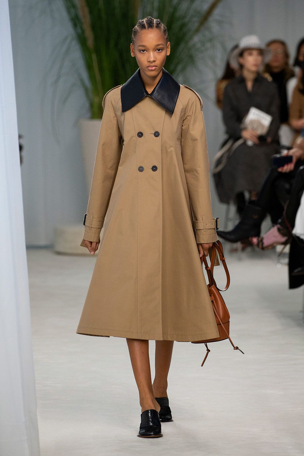 Loewe Women S S20 Look 33.jpg