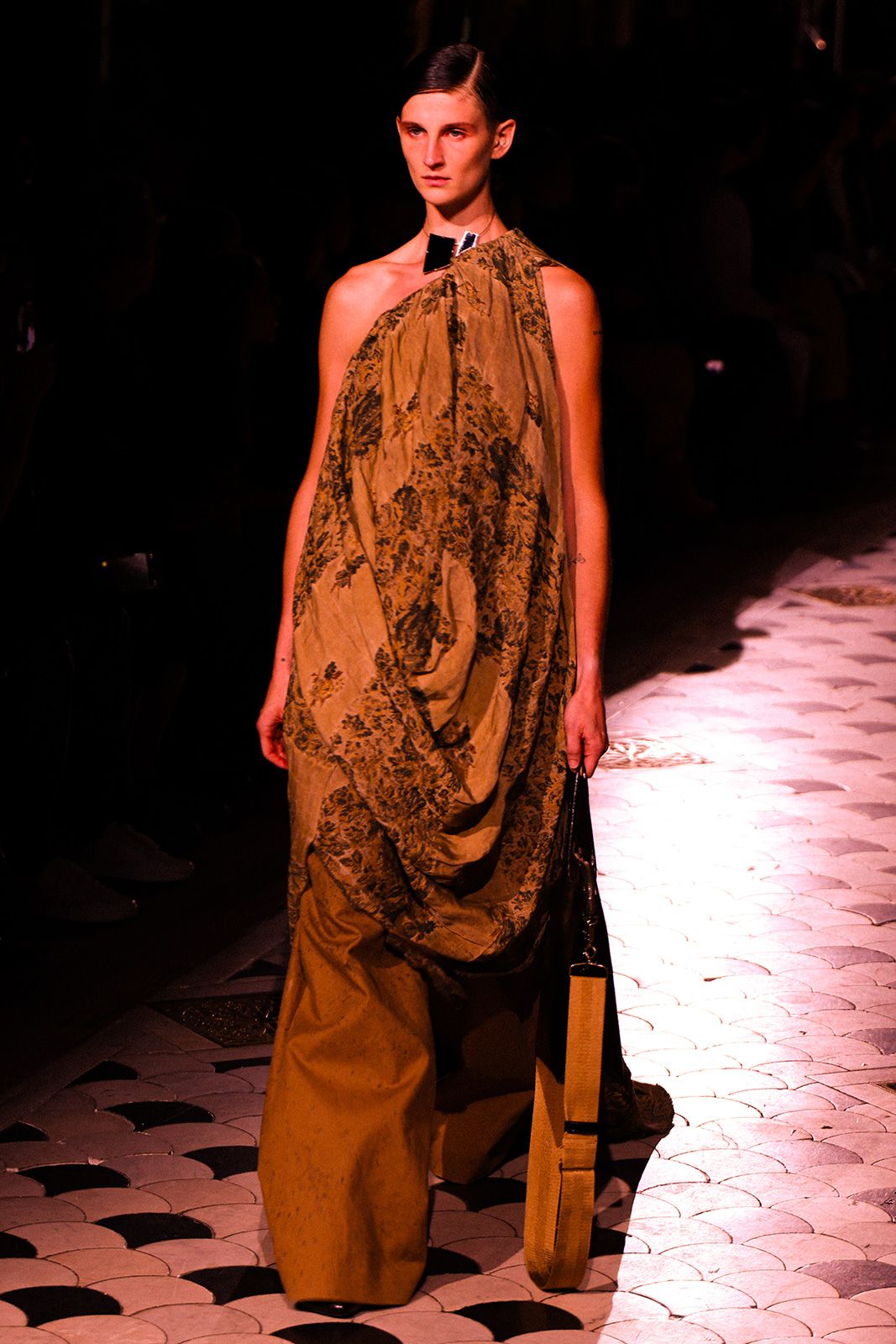 uma-wang-runway-ss25-23.jpg