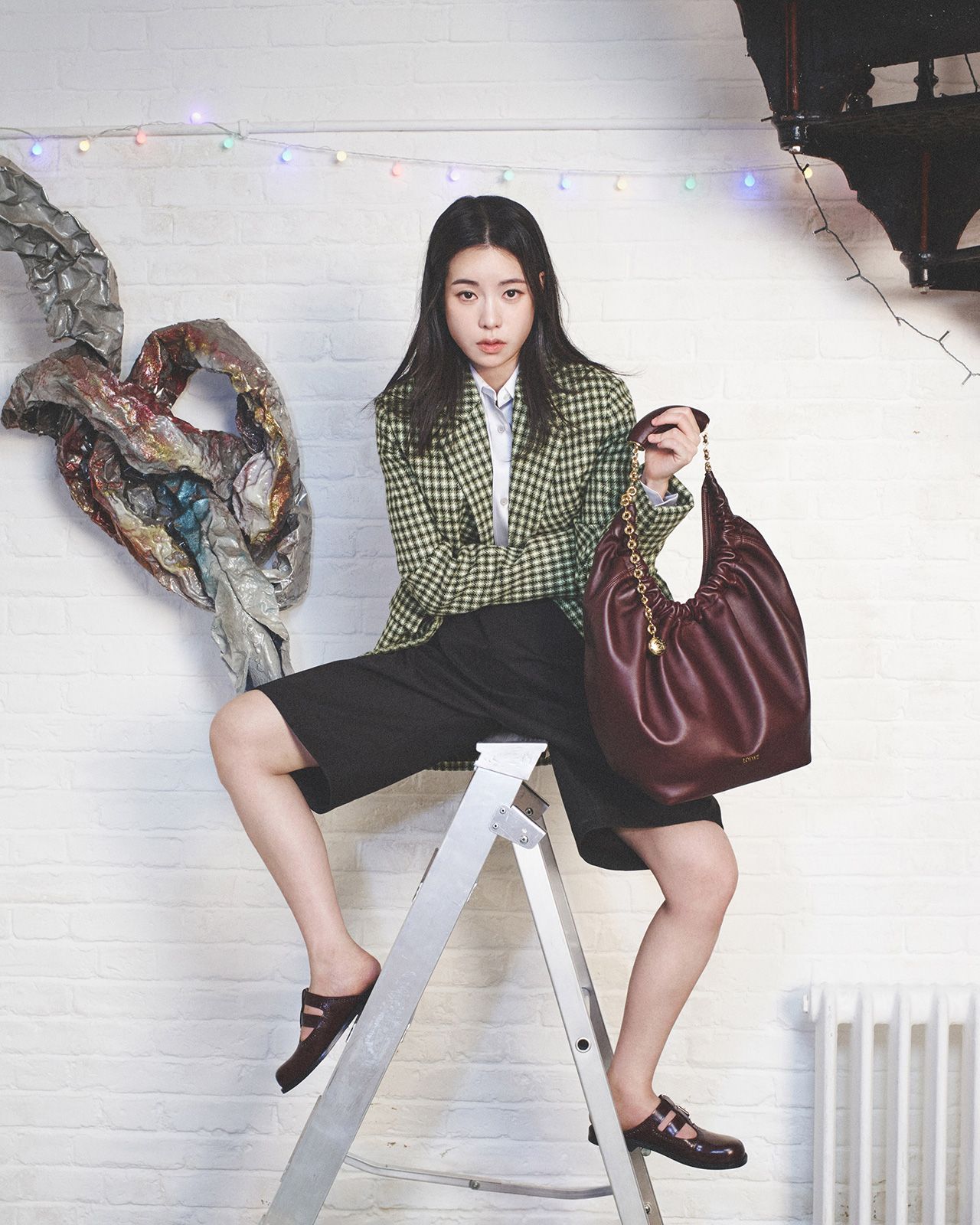 LOEWE_SS24_DAVID_SIMS_CAMPAIGN_JIYEON-_LIM_RGB_CROPPED_4x5_008_0091_v3B.jpg