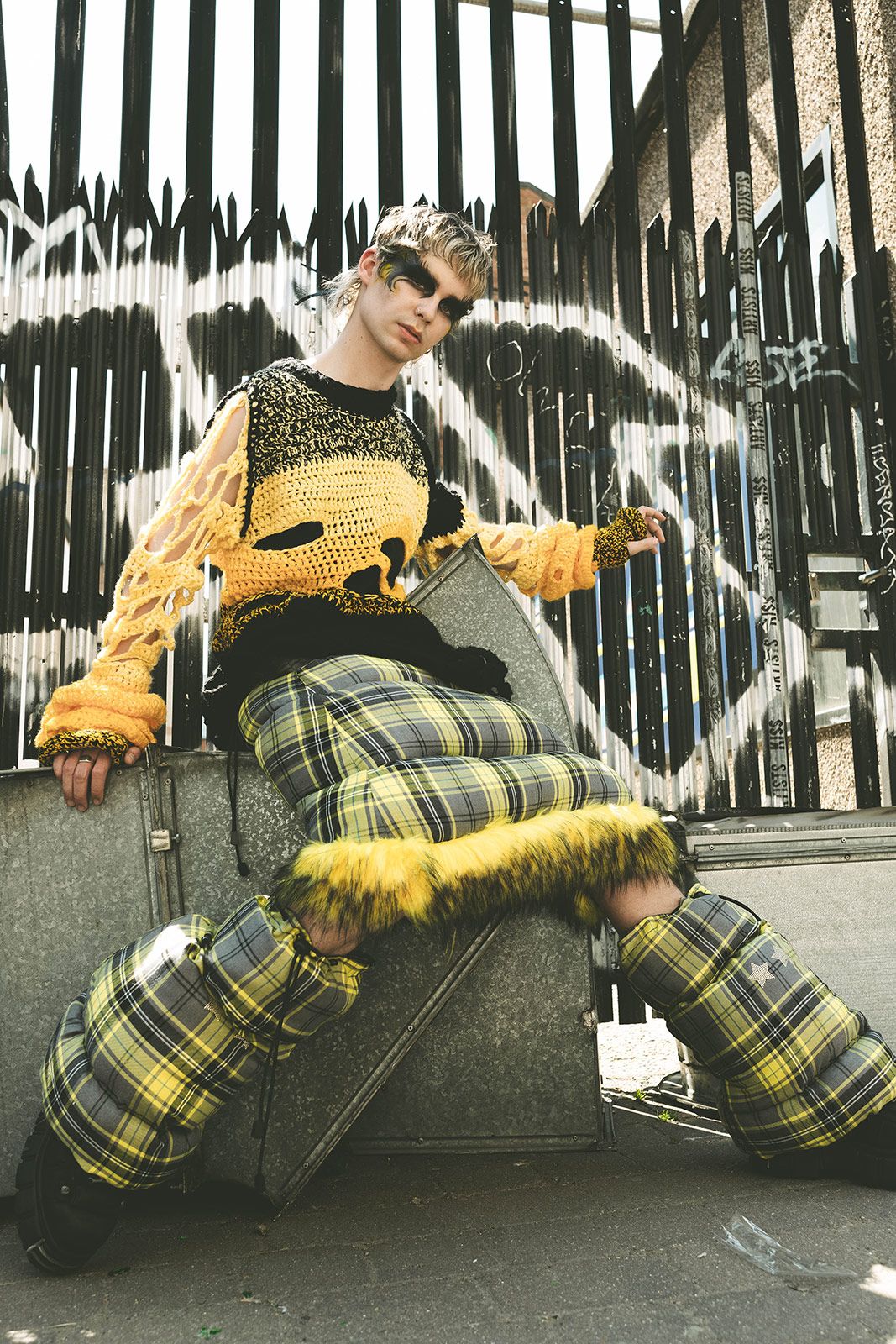 Luke Neil Metalmagazine 22.jpg