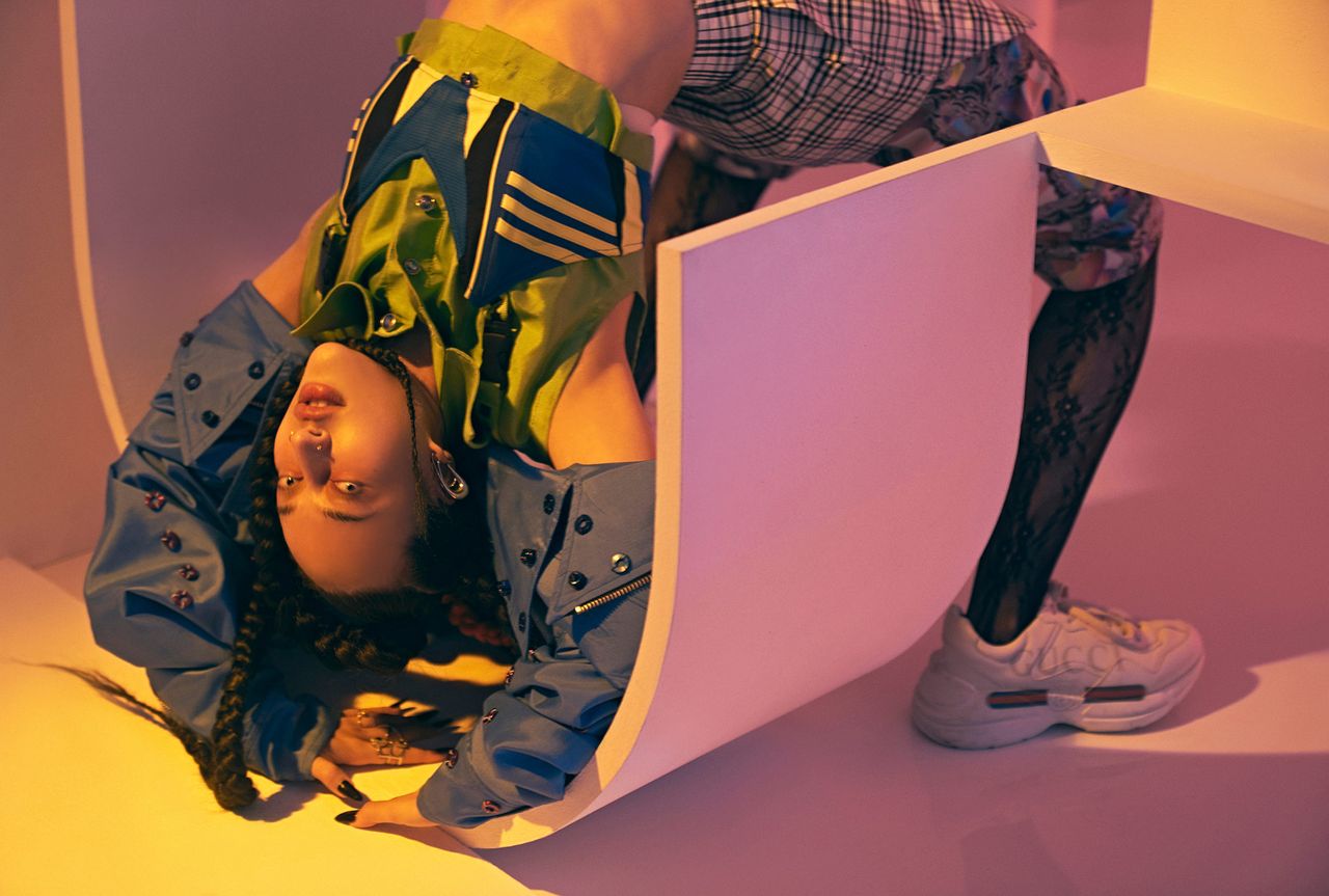Gena Desouza Metalmagazine 16.jpg