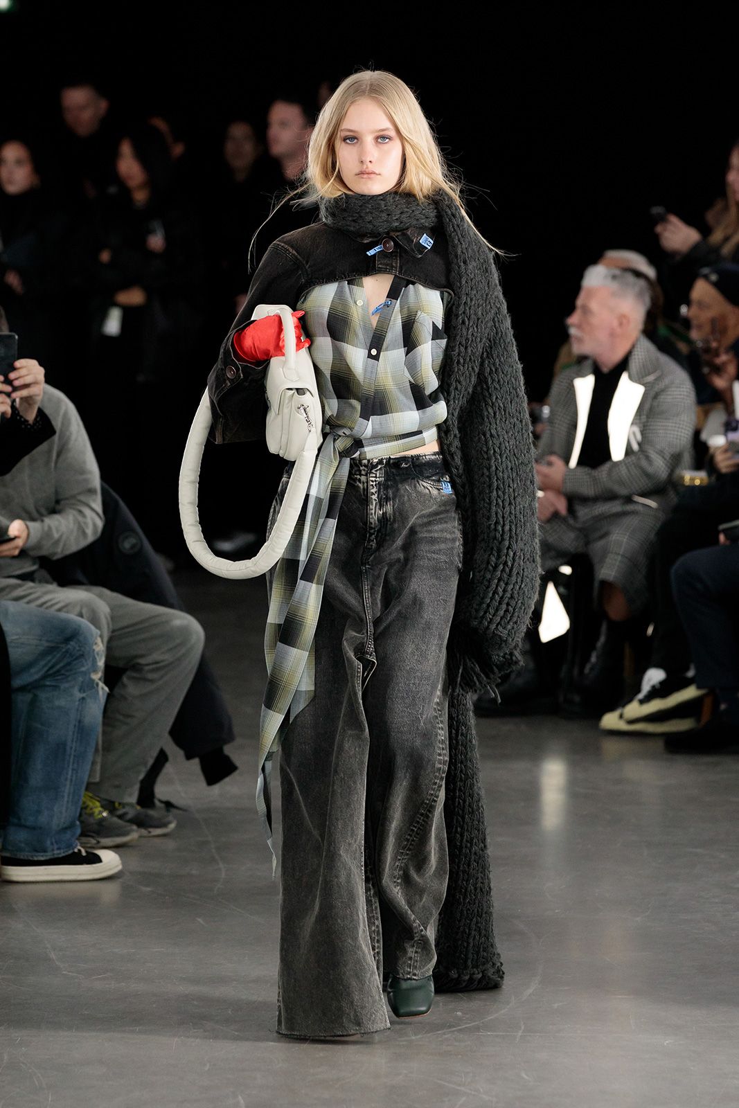 Maison Mihara Yasuhiro F W 2023 22.jpg
