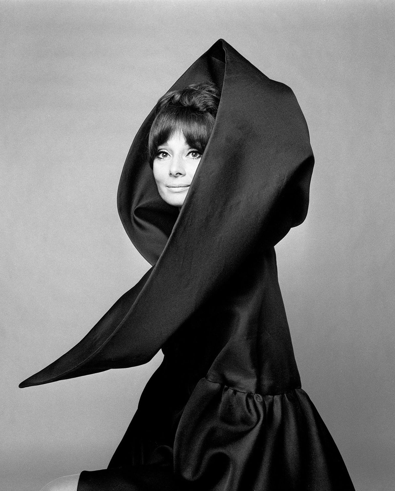 Gian Paolo Barbieri Audrey Hepburn Valentino Roma 1969 Courtesy 29 Arts in Progress Gallery.jpg
