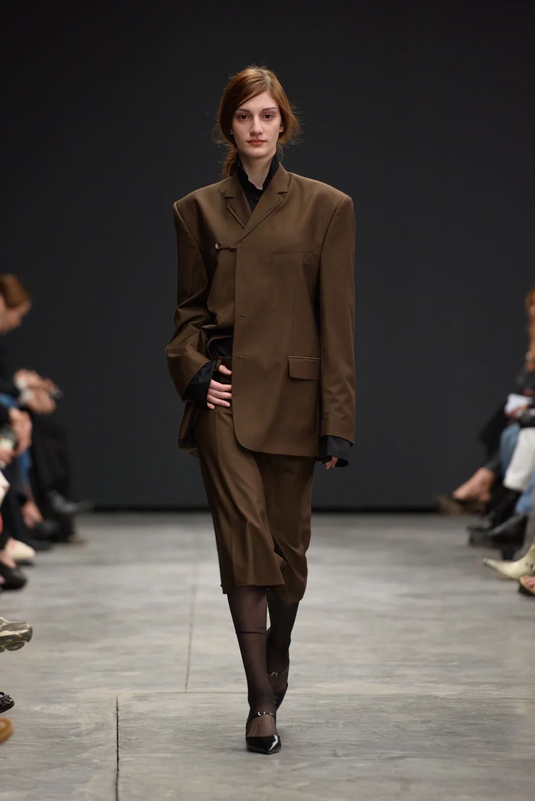 metal-mercedes-benz-fashion-week-tbilisi-02-tatuna-01.webp