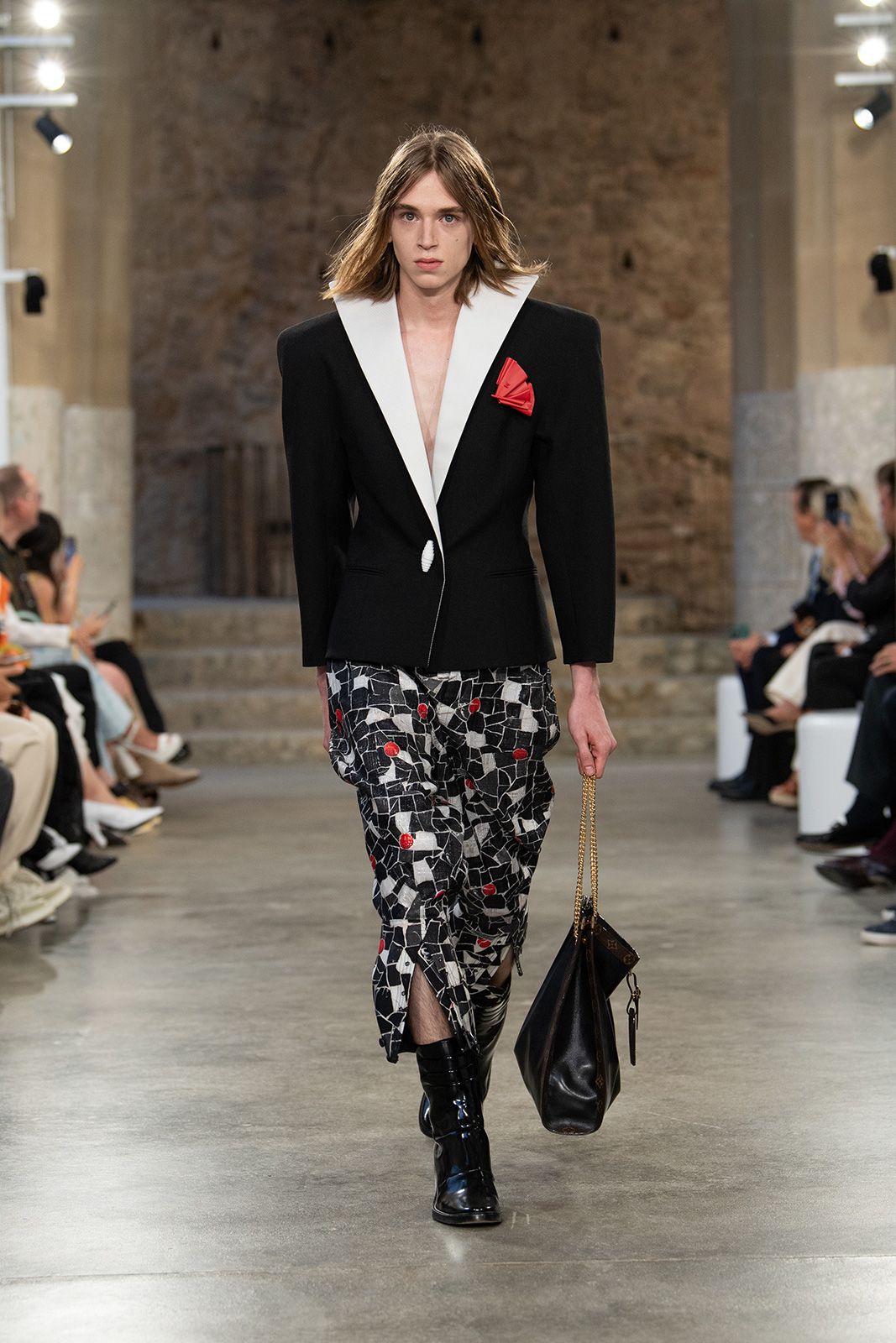 Louis-Vuitton_CR25_25.jpg