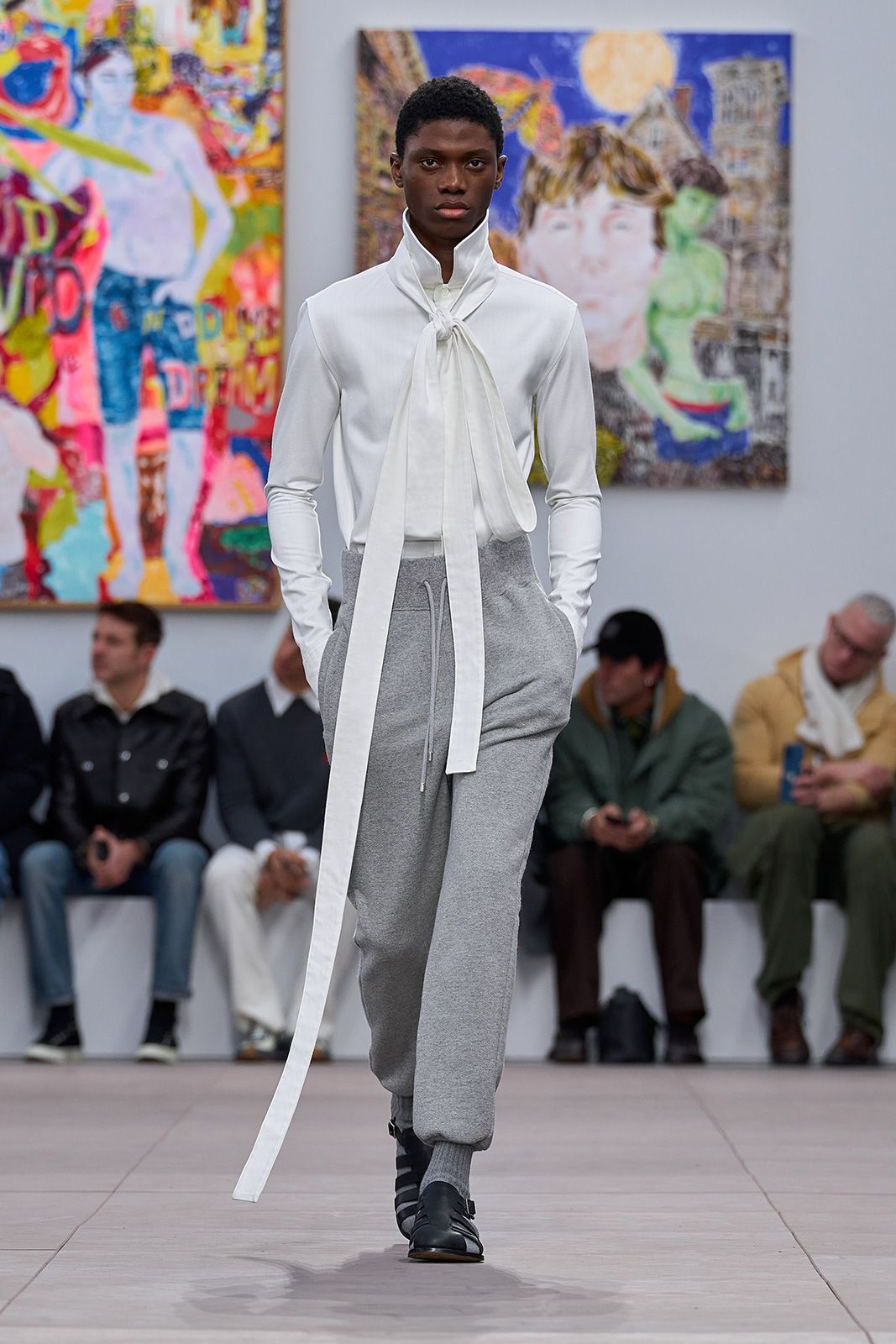 LOEWE_FW24_MW_SHOW_33.jpg