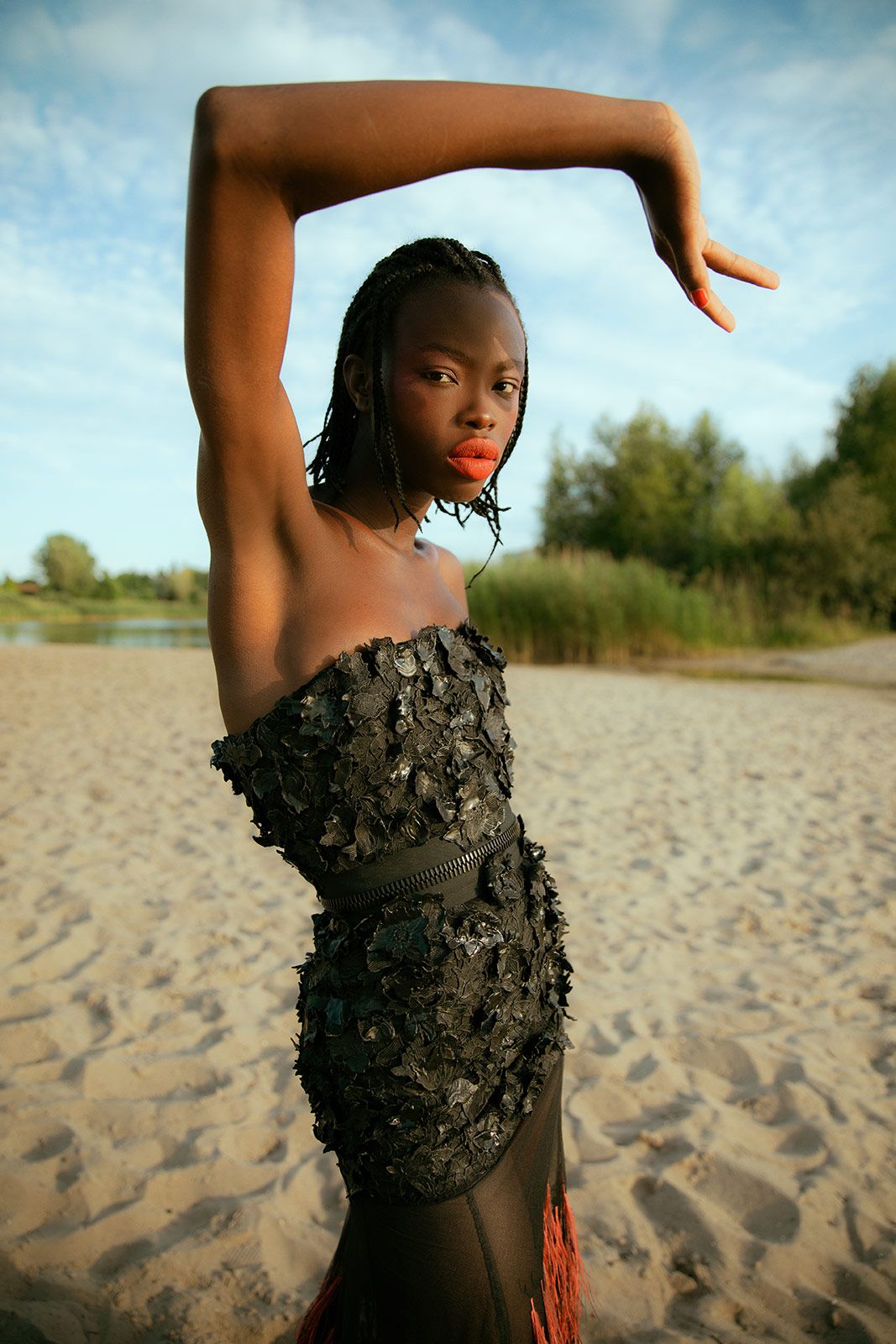 Suzana Holtgrave Metalmagazine 3.jpg
