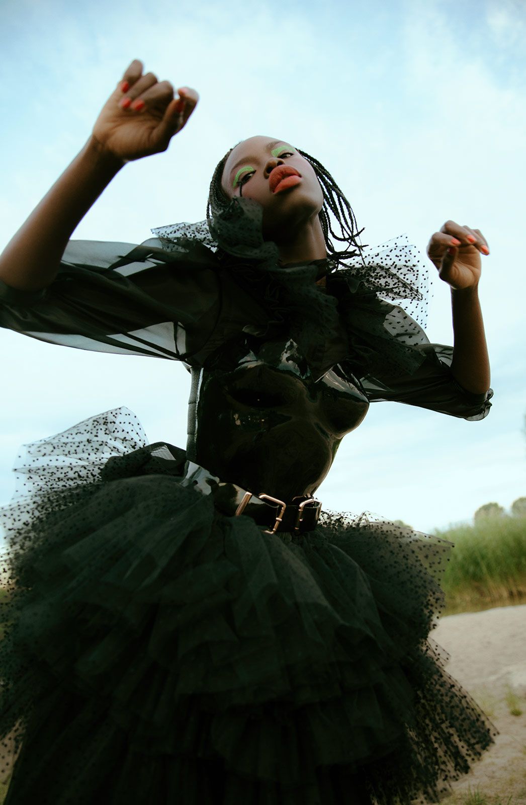 Suzana Holtgrave Metalmagazine 12.jpg