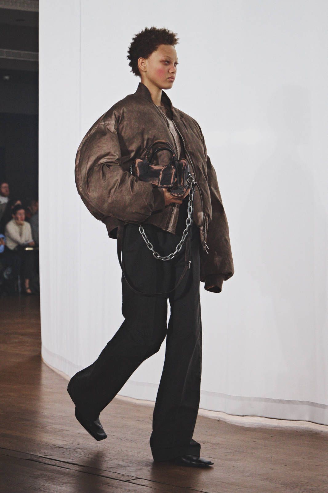 Camperlab_fw26_runway_press_look_02.jpg