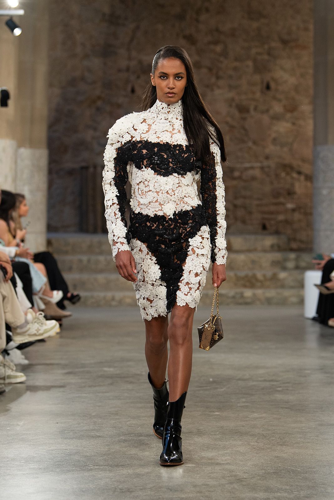 Louis-Vuitton_CR25_45.jpg