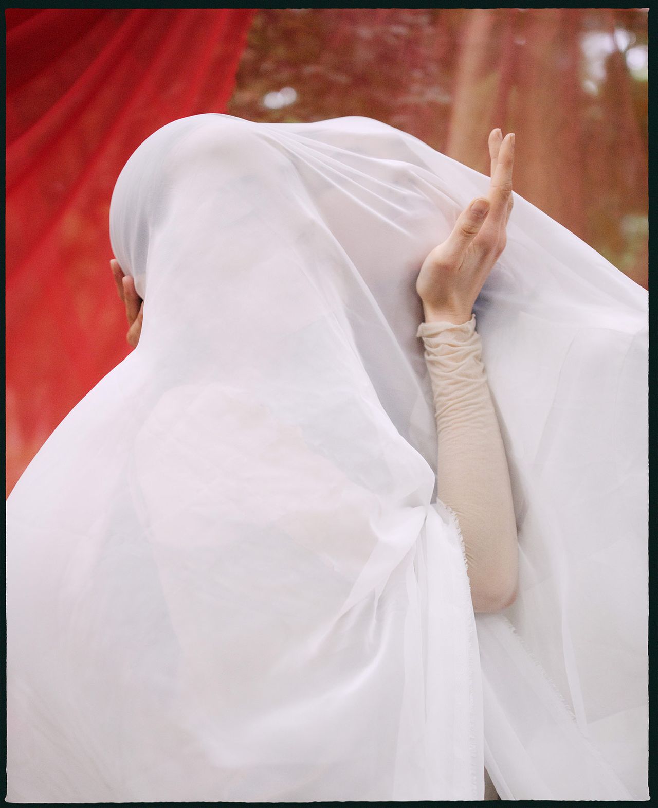 Willand Joan Dancing in the Wood Metalmagazine 16.jpg