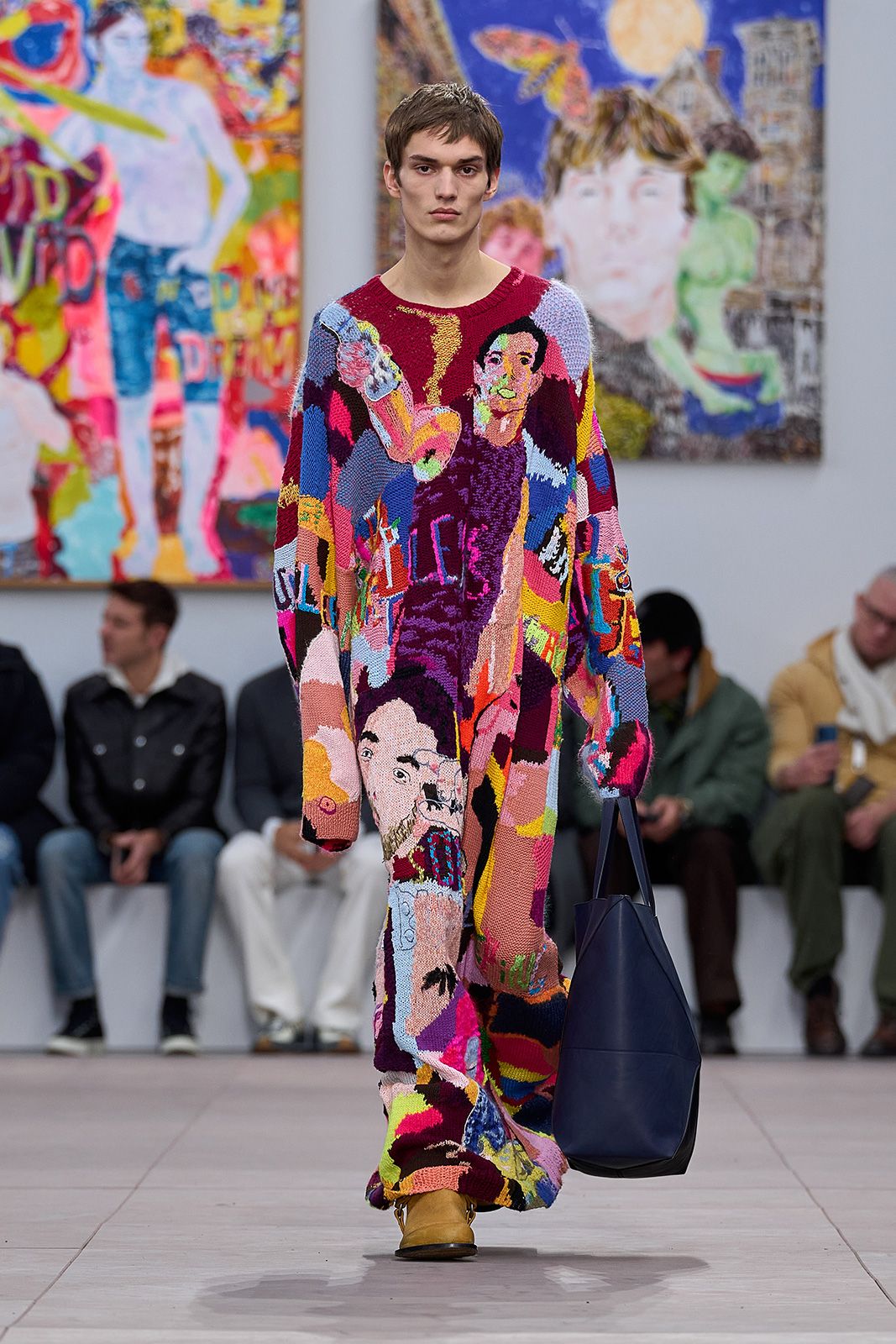 LOEWE_FW24_MW_SHOW_40.jpg