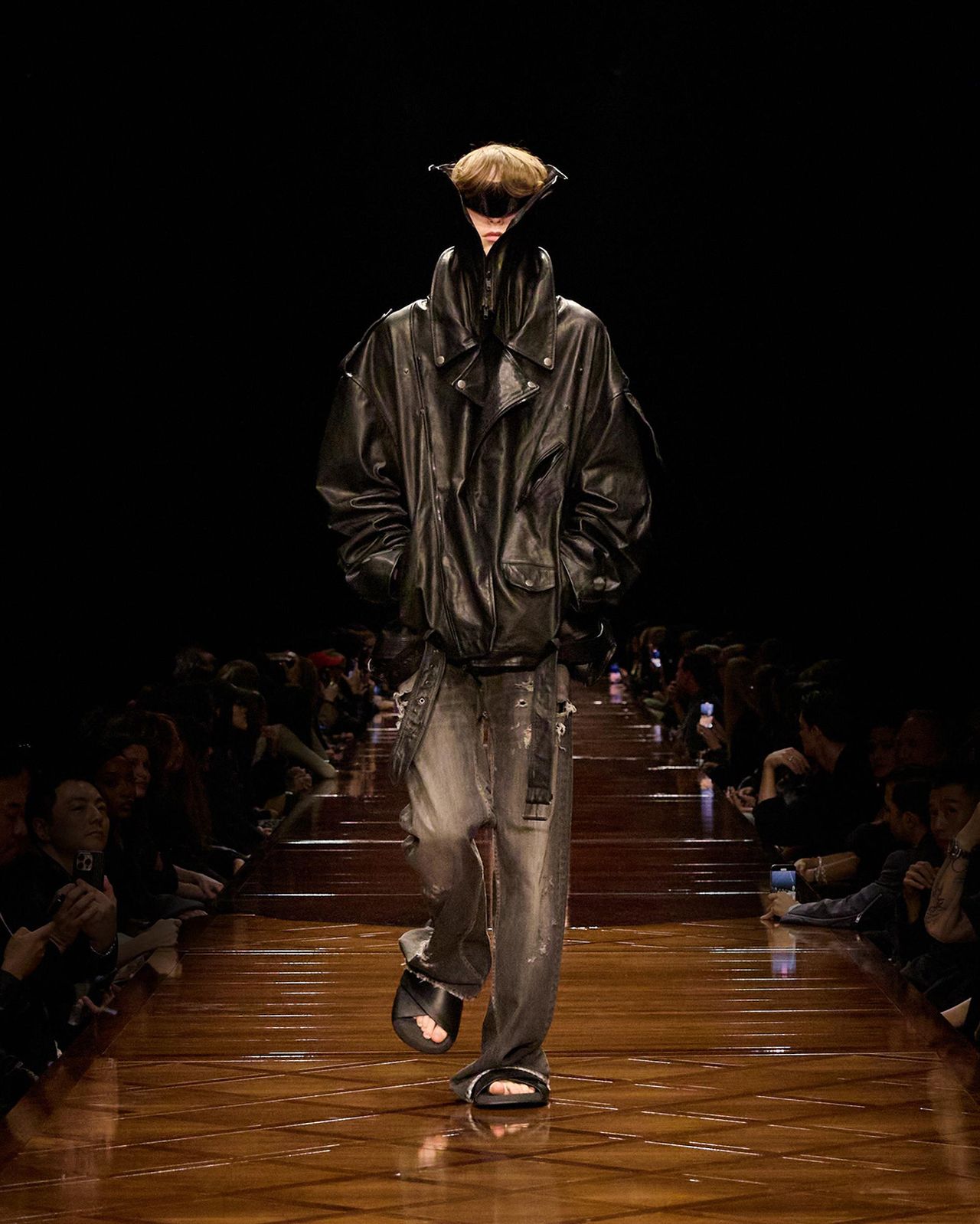 BALENCIAGA-SUMMER-25-LOOK-44_FRANÇOIS.jpg