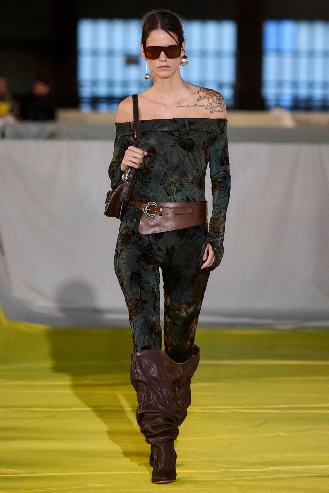 RUNWAY_LOOK_22_DESIGUAL_STUDIO_FASHION_SHOW_2025_16.jpg