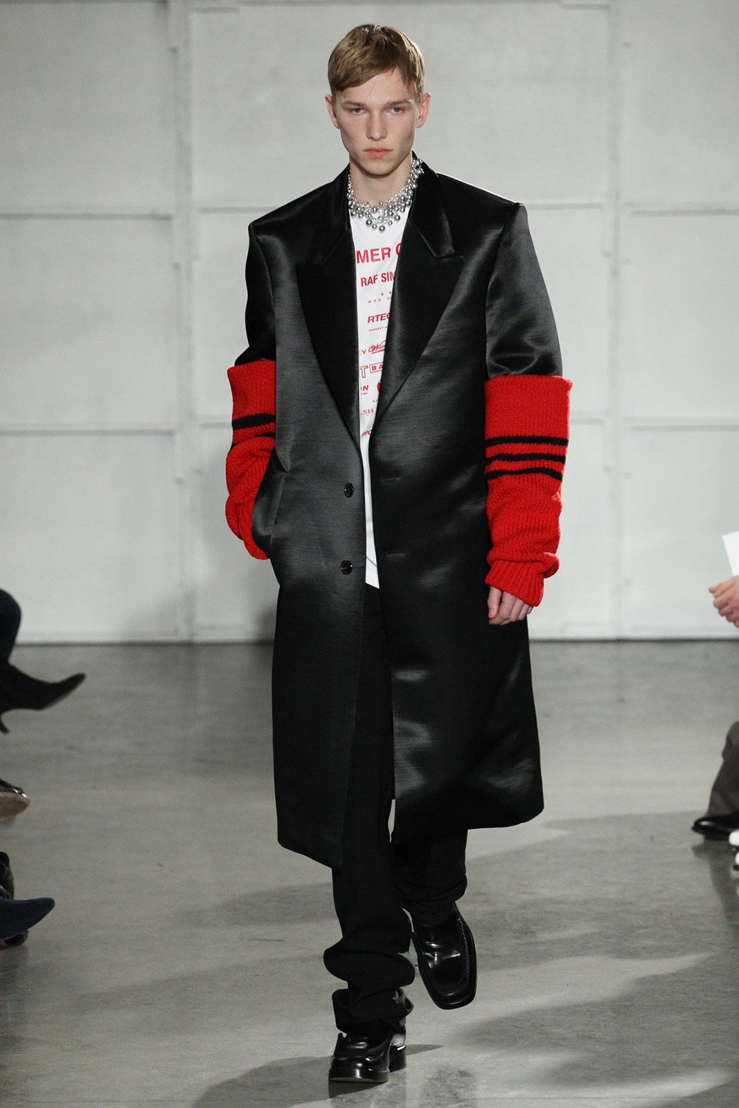 Raf Simons F W17 Metalmagazine 7.jpg