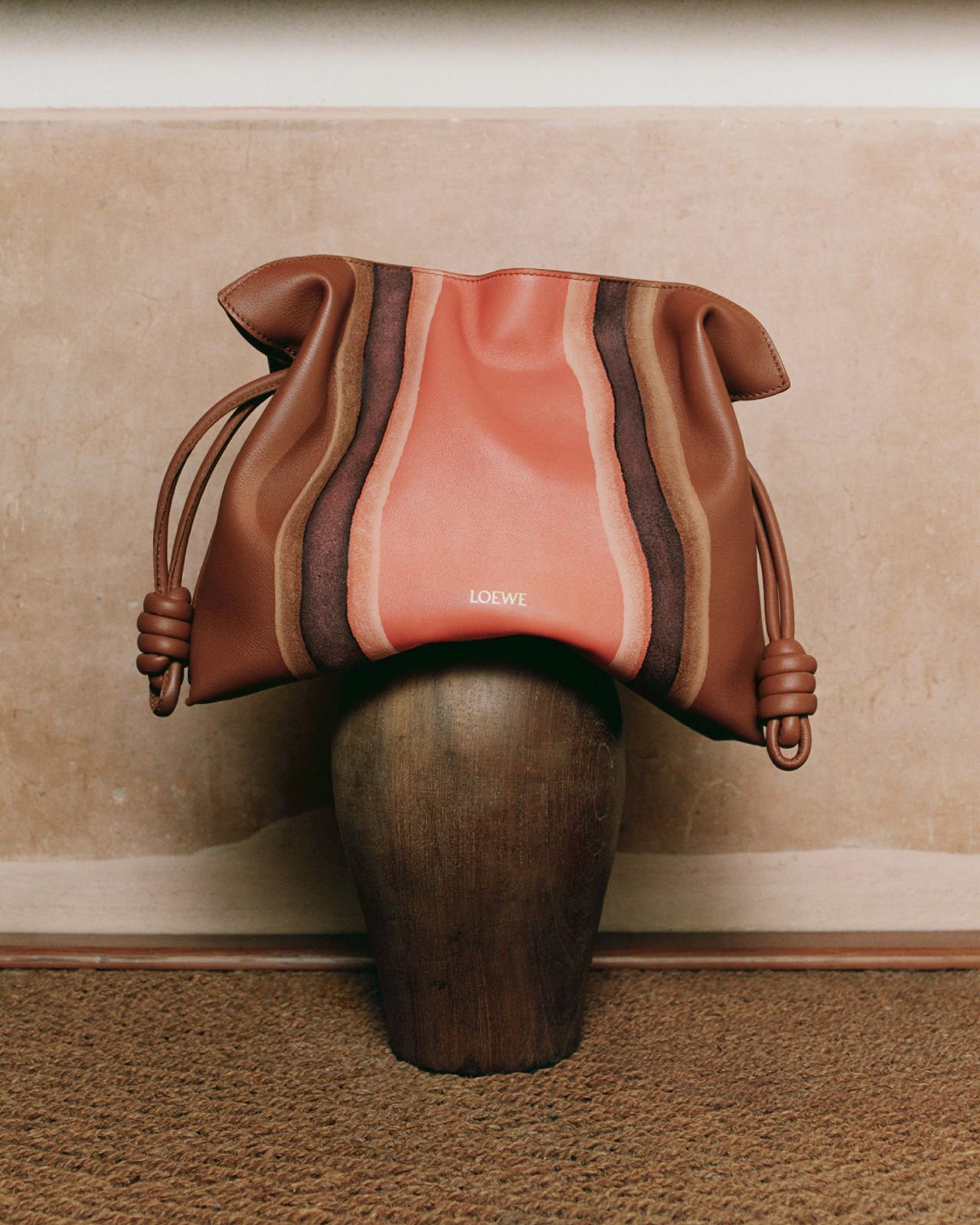 LOEWE_FW25_PRECO_3.jpg