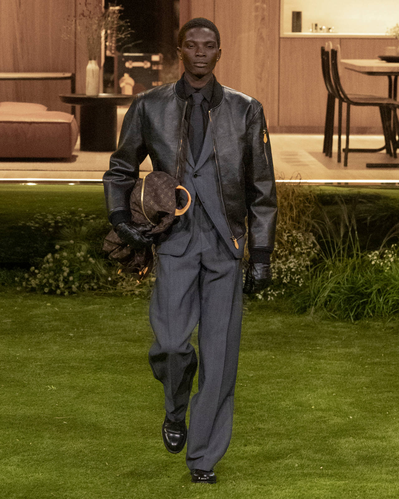 LOUIS-VUITTON-MEN-FALL-WINTER-2026_38.jpg