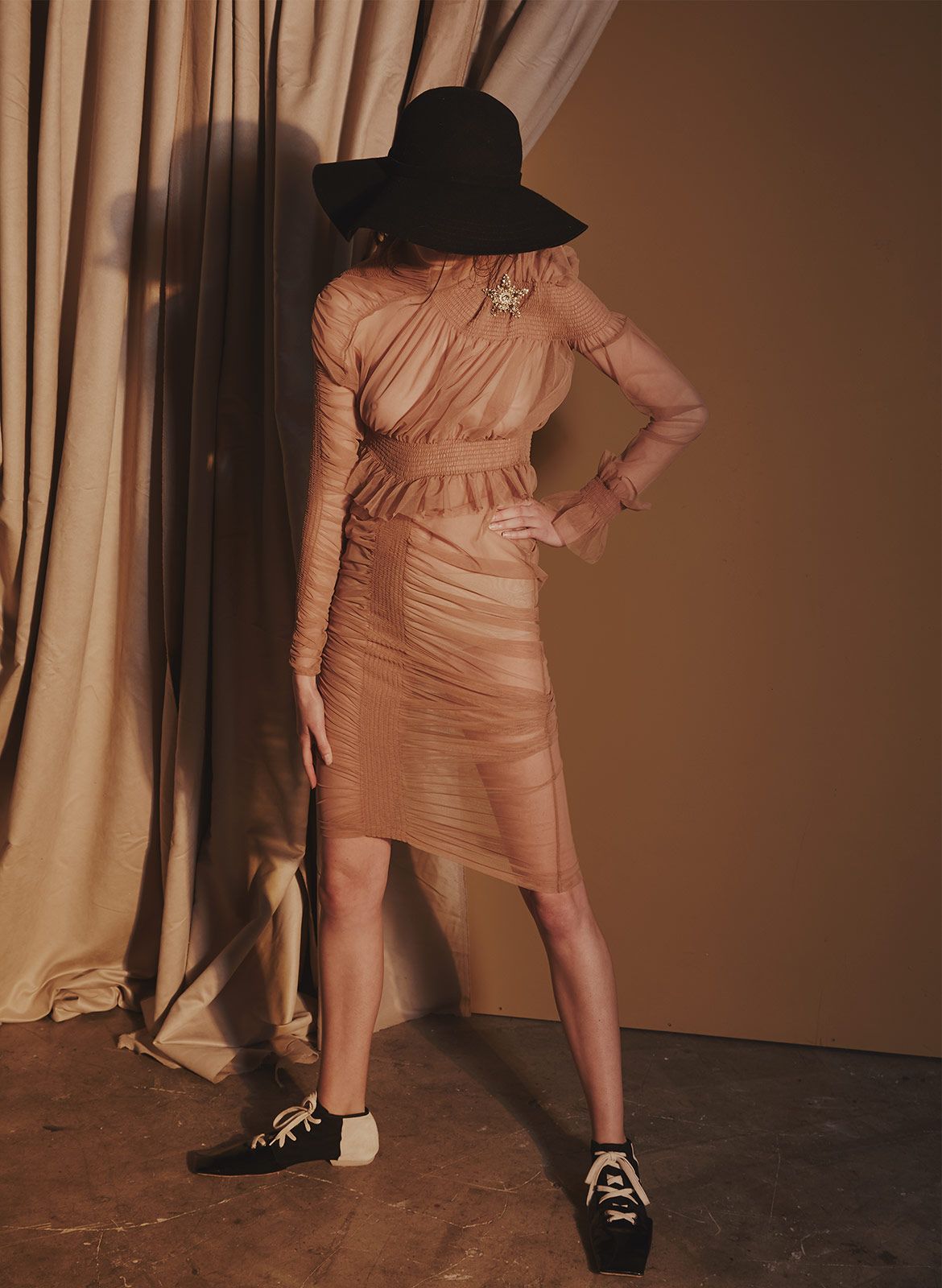 Esther Bellepoque Metalmagazine 10 .jpg