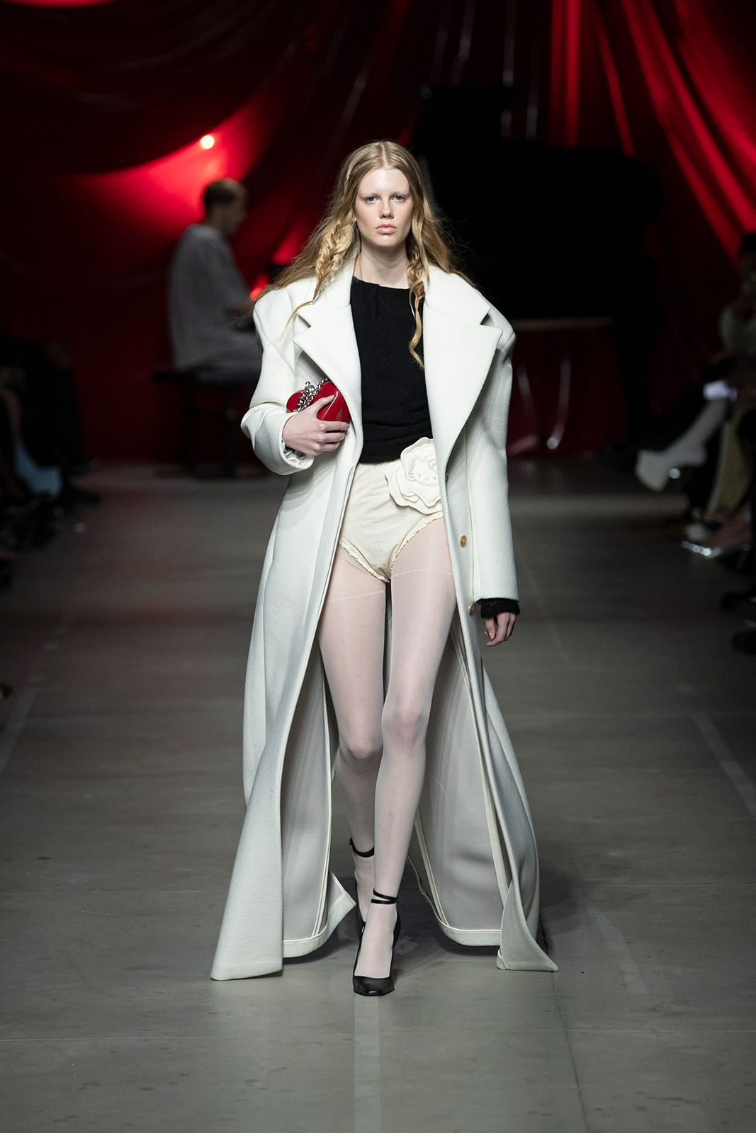 GCDS_008_FW24.jpg