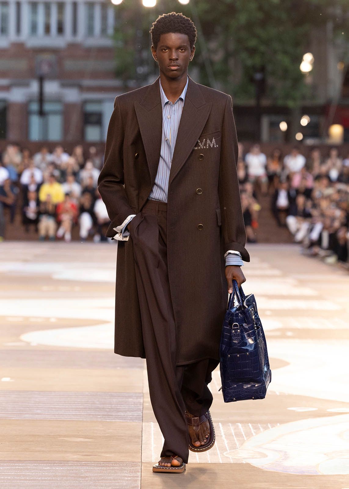 LOUIS-VUITTON-MEN-SPRING-SUMMER-2026-SHOW-LOOK_4.jpg