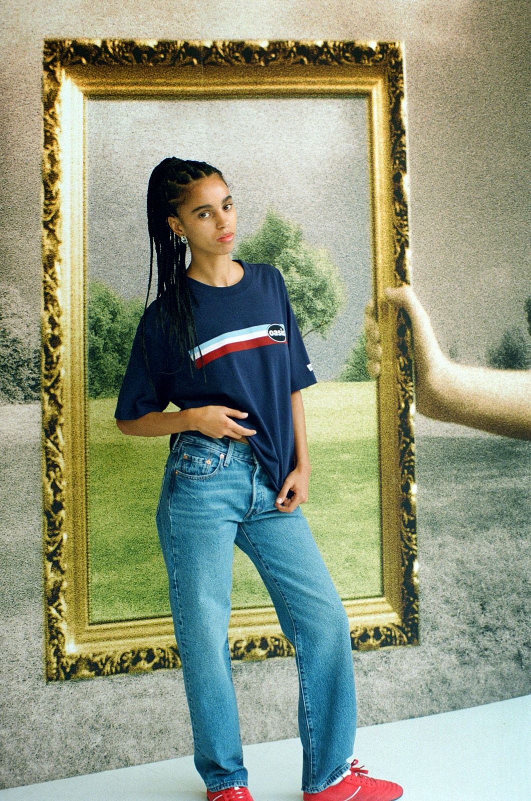 Oasis-–-Levis-4.jpg