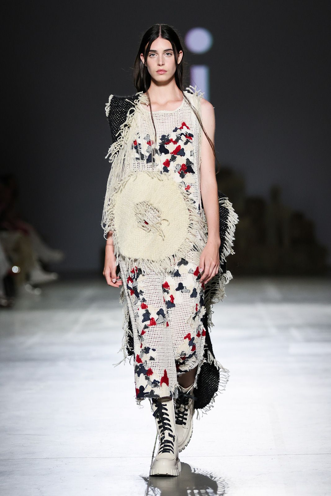 UFW_SS_25_ii_-catwalk_credits-Andriy-Sokolov-(15).jpg