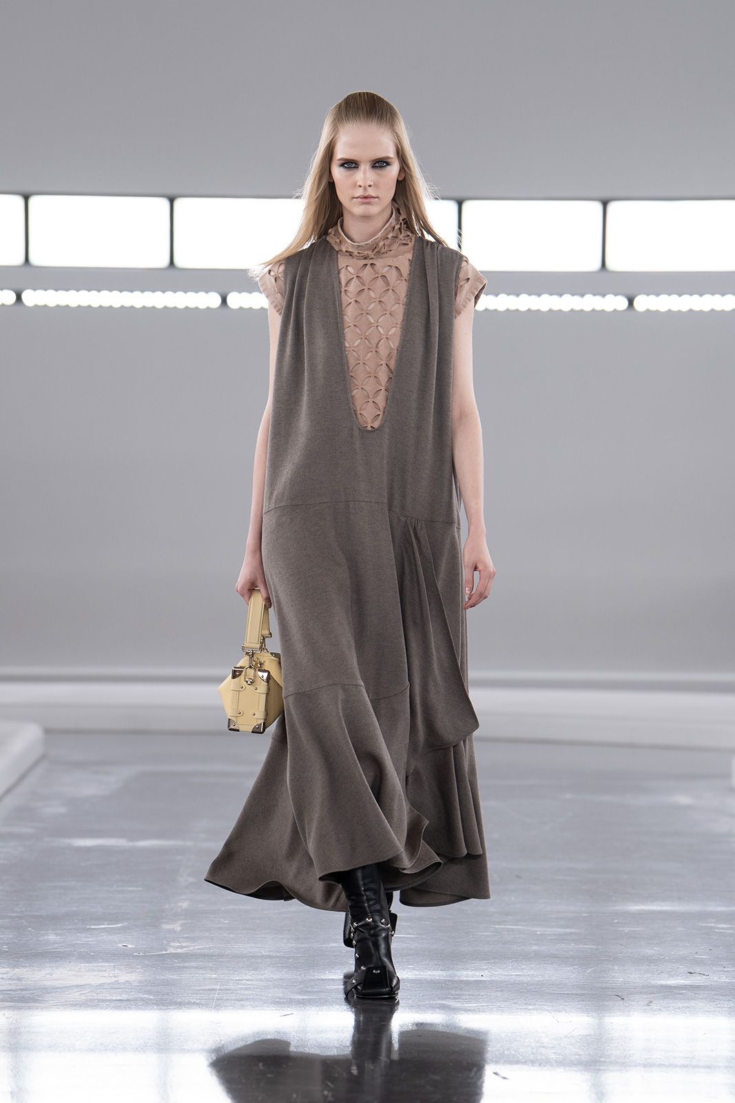 Louis_Vuitton_Women_s_Pre-Fall_2024_38.jpg