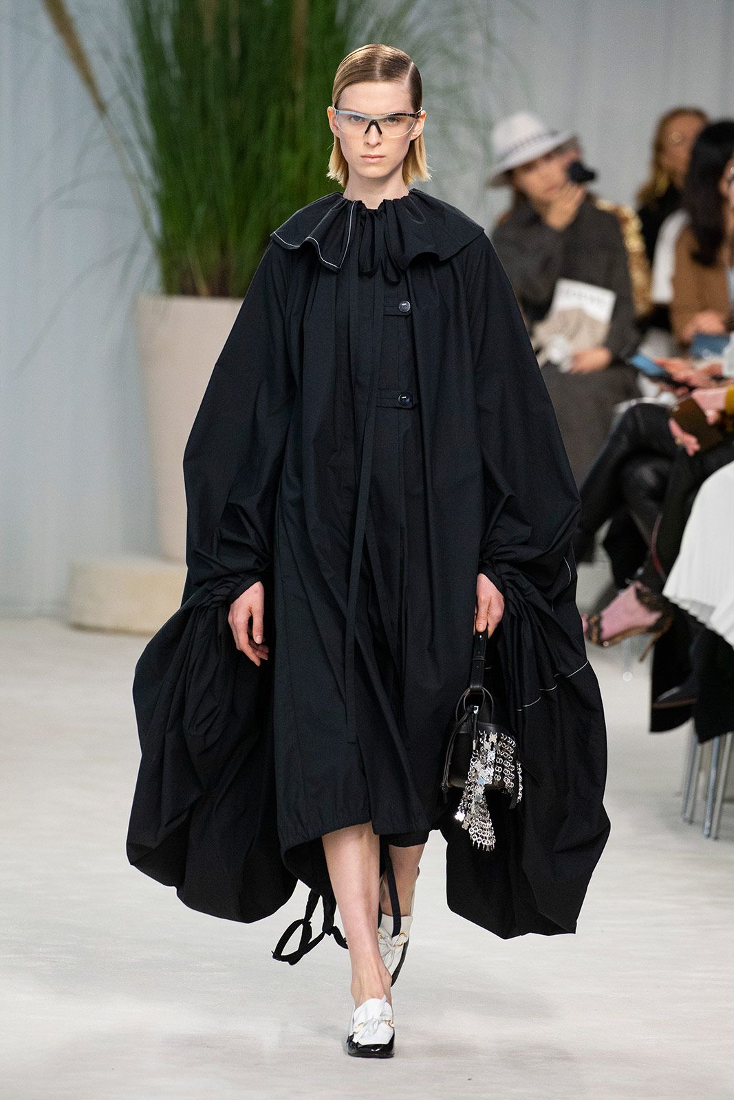 Loewe Women S S20 Look 2.jpg
