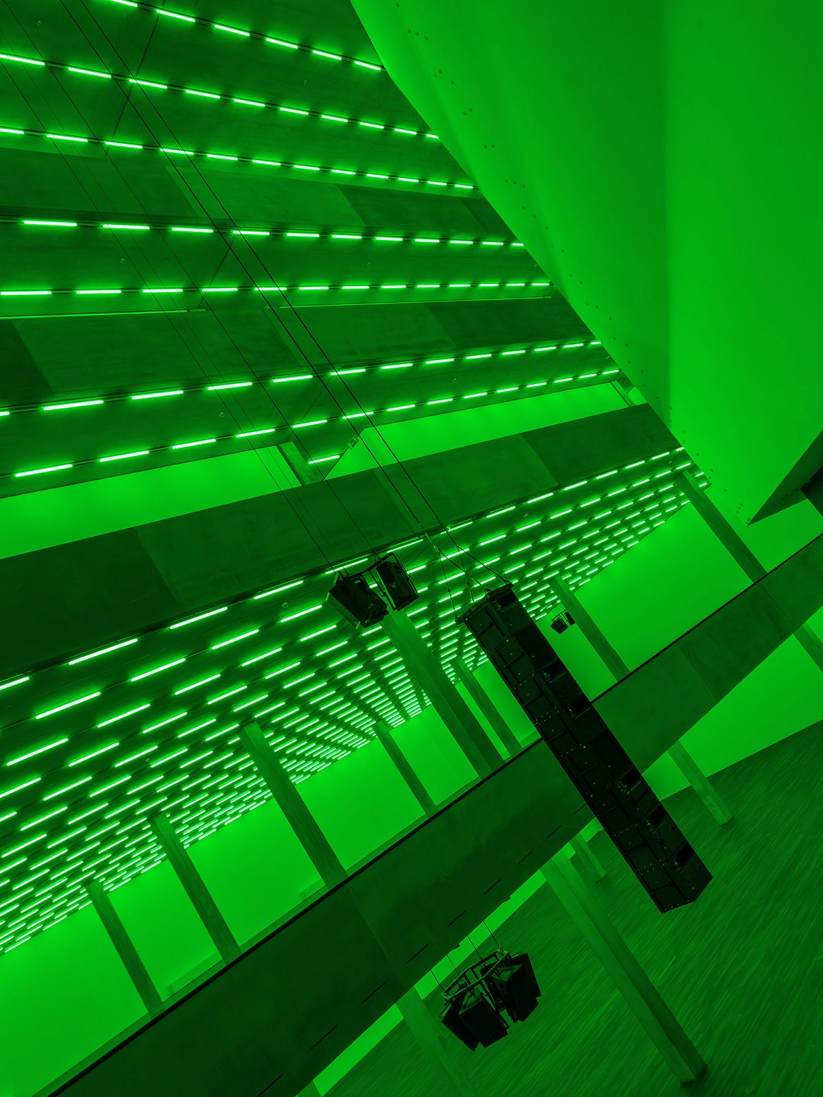 Schaulager_Steve_McQueen_Bass-installview_3.jpg