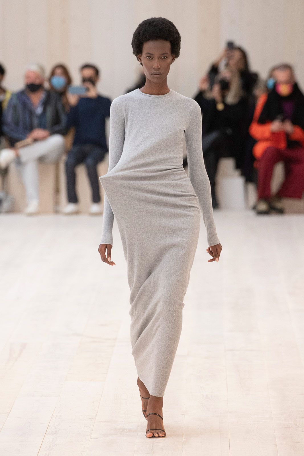 Loewe S S22 Metalmagazine 4.jpg