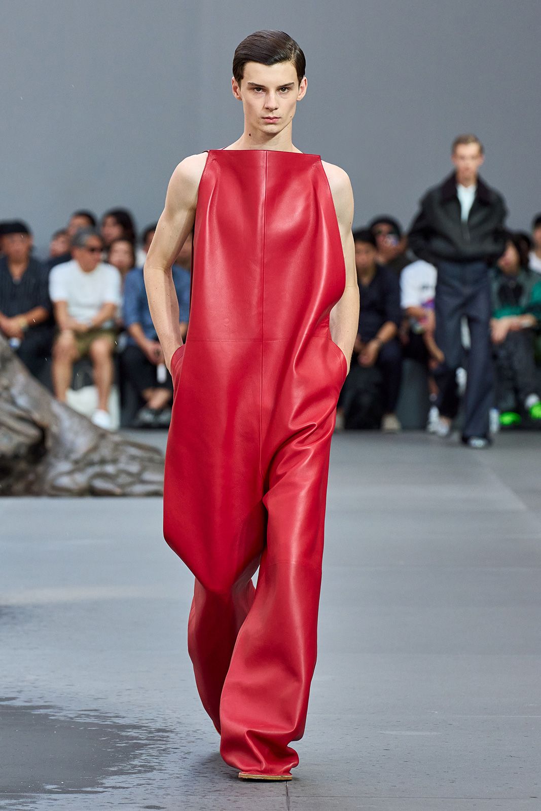 Loewe S S 2024 50.jpg