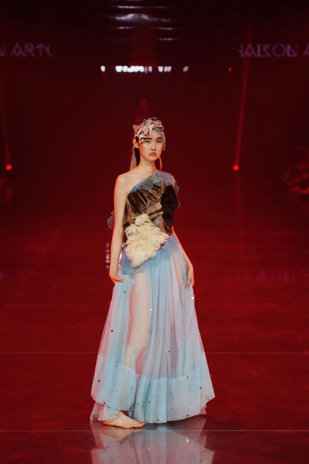 metal-visa-fashion-week-almaty-pre-fall-2026-maison-artc-04.webp