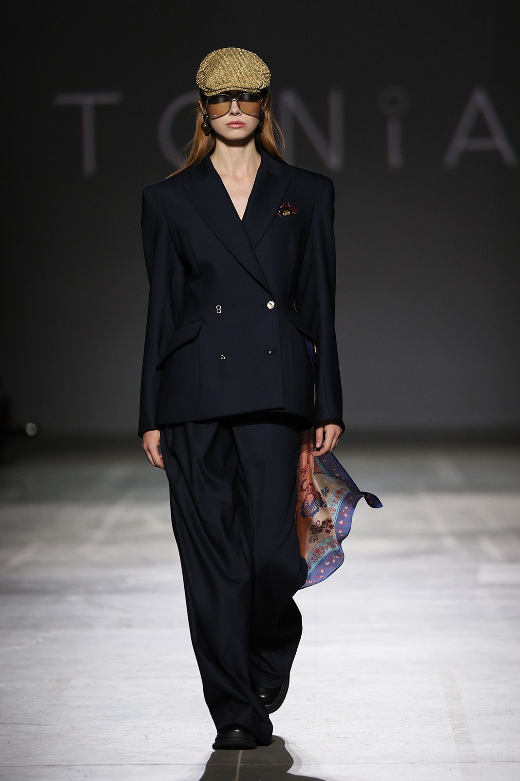 UFW_SS_25_TONiA-UPSLOWUSE-catwalk_Credit_Andriy-Sokolov-(5).jpg