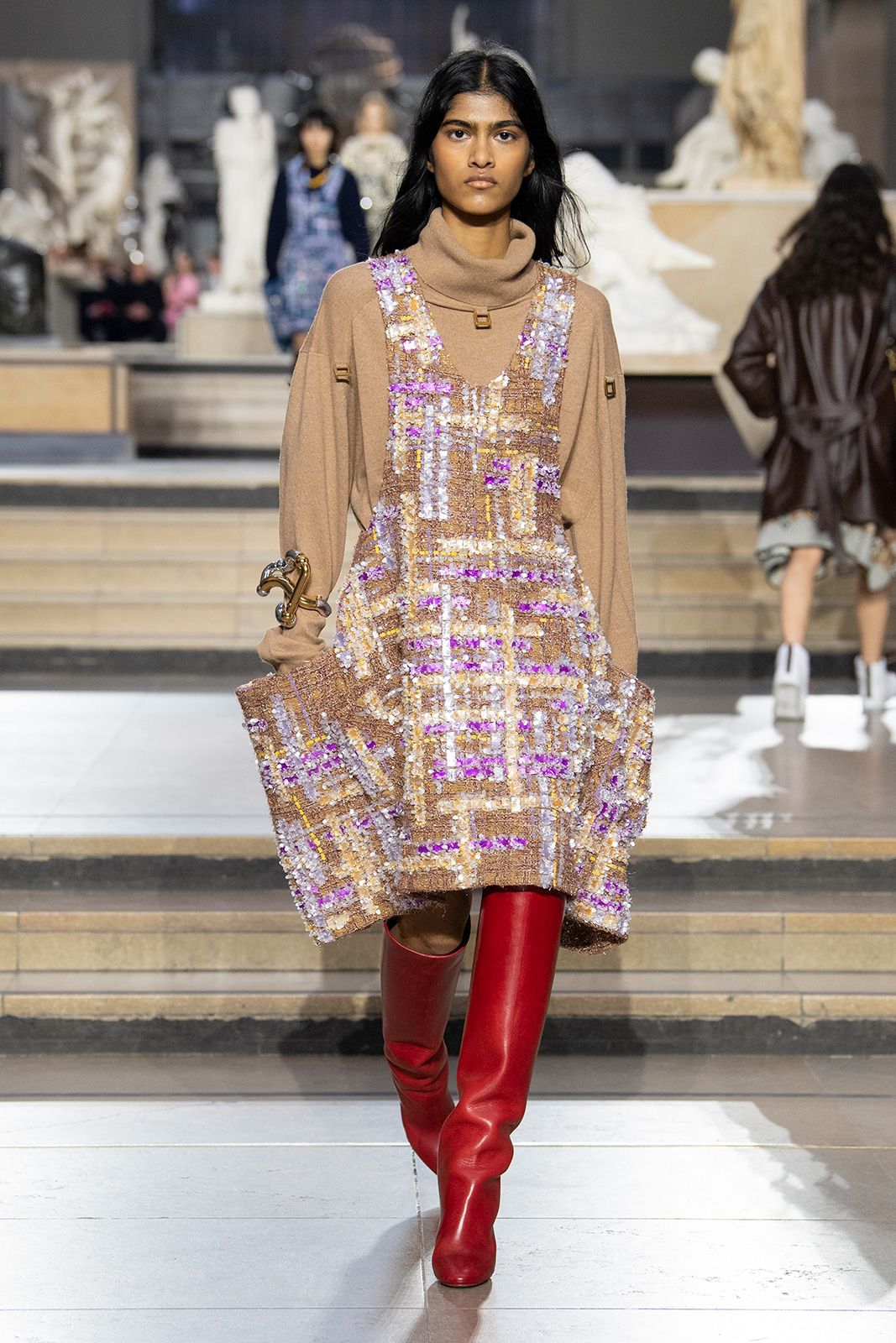 Louis Vuitton F W22 Look 14.jpg