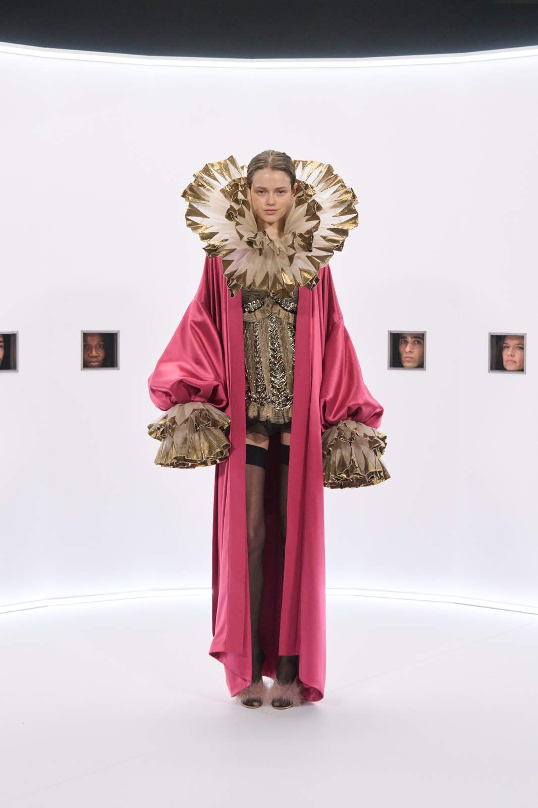 Valentino-Haute-Couture-2026_10.jpg