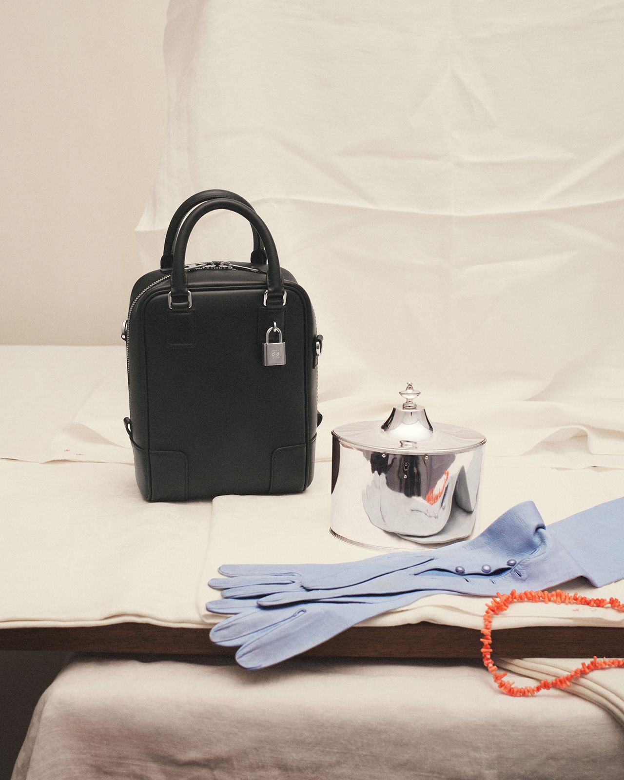 Loewe S S23 3.jpg
