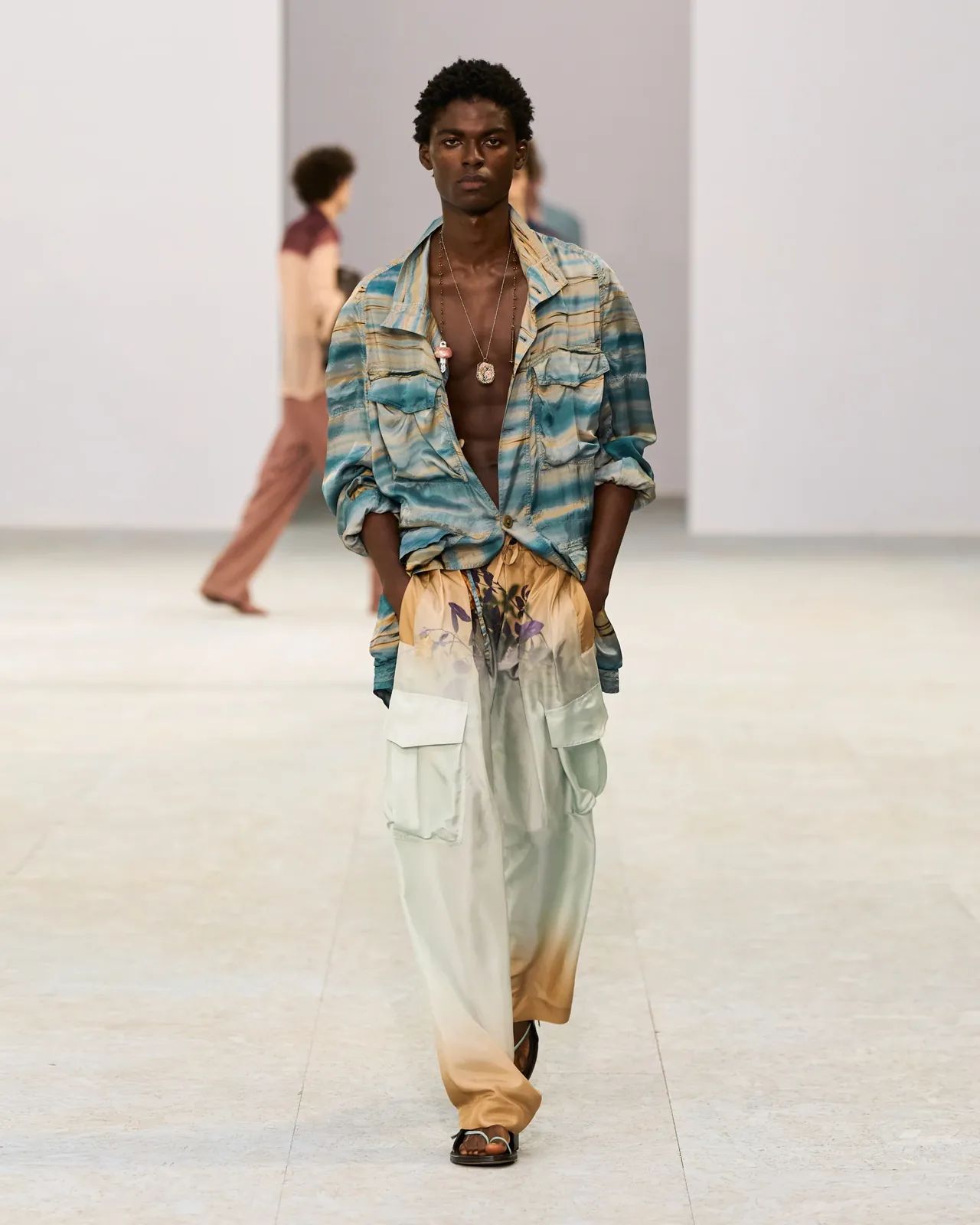 metal-dries-van-noten-s-s-2027-menswear-13.webp
