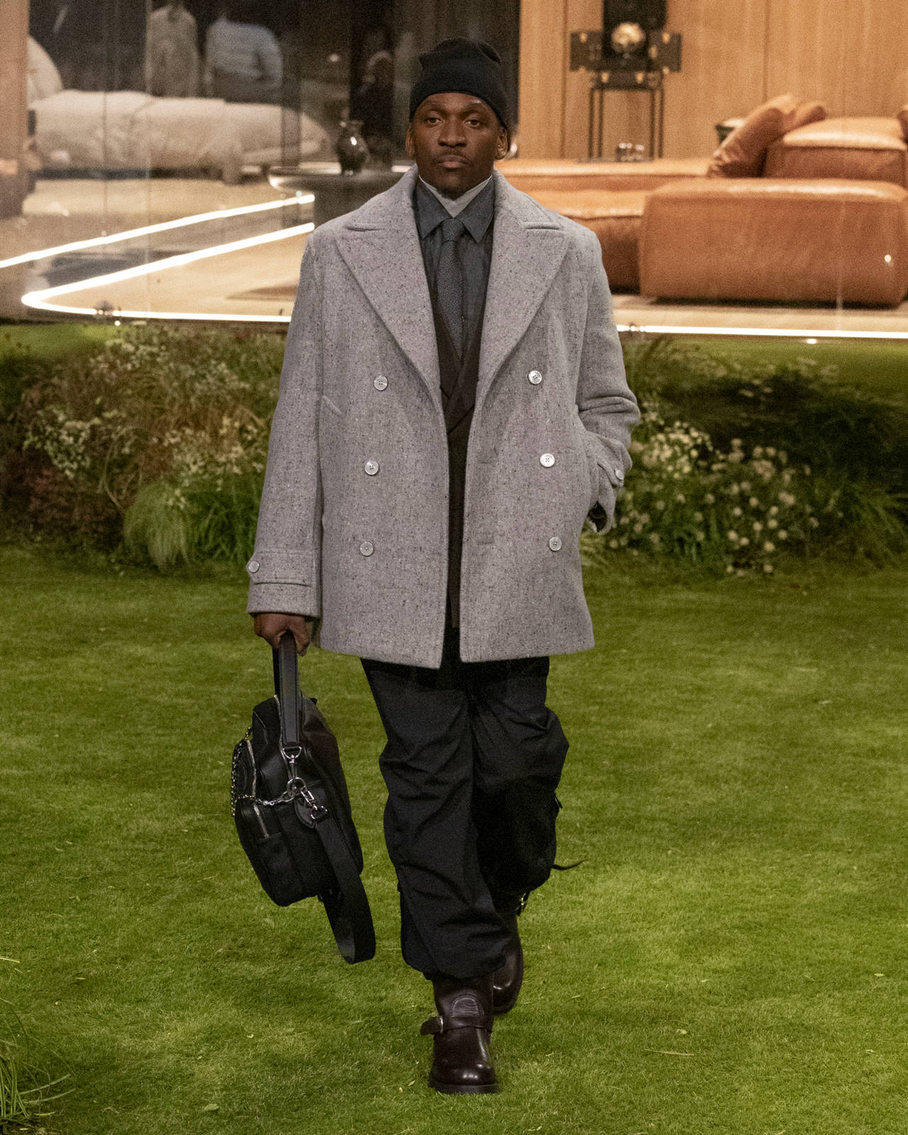 LOUIS-VUITTON-MEN-FALL-WINTER-2026_36.jpg