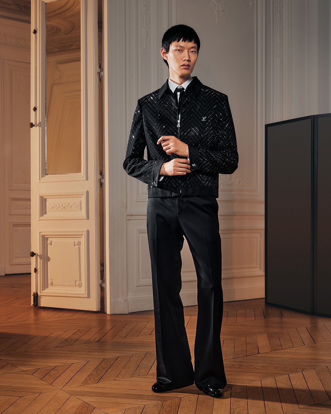 LOUIS-VUITTON-MENrsquo;S-NEW-FORMAL-FALL-WINTER-2025-LOOK-12.jpg
