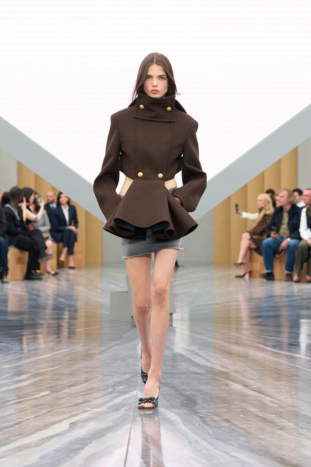 DIOR_W_RTW_SS26_10.jpg
