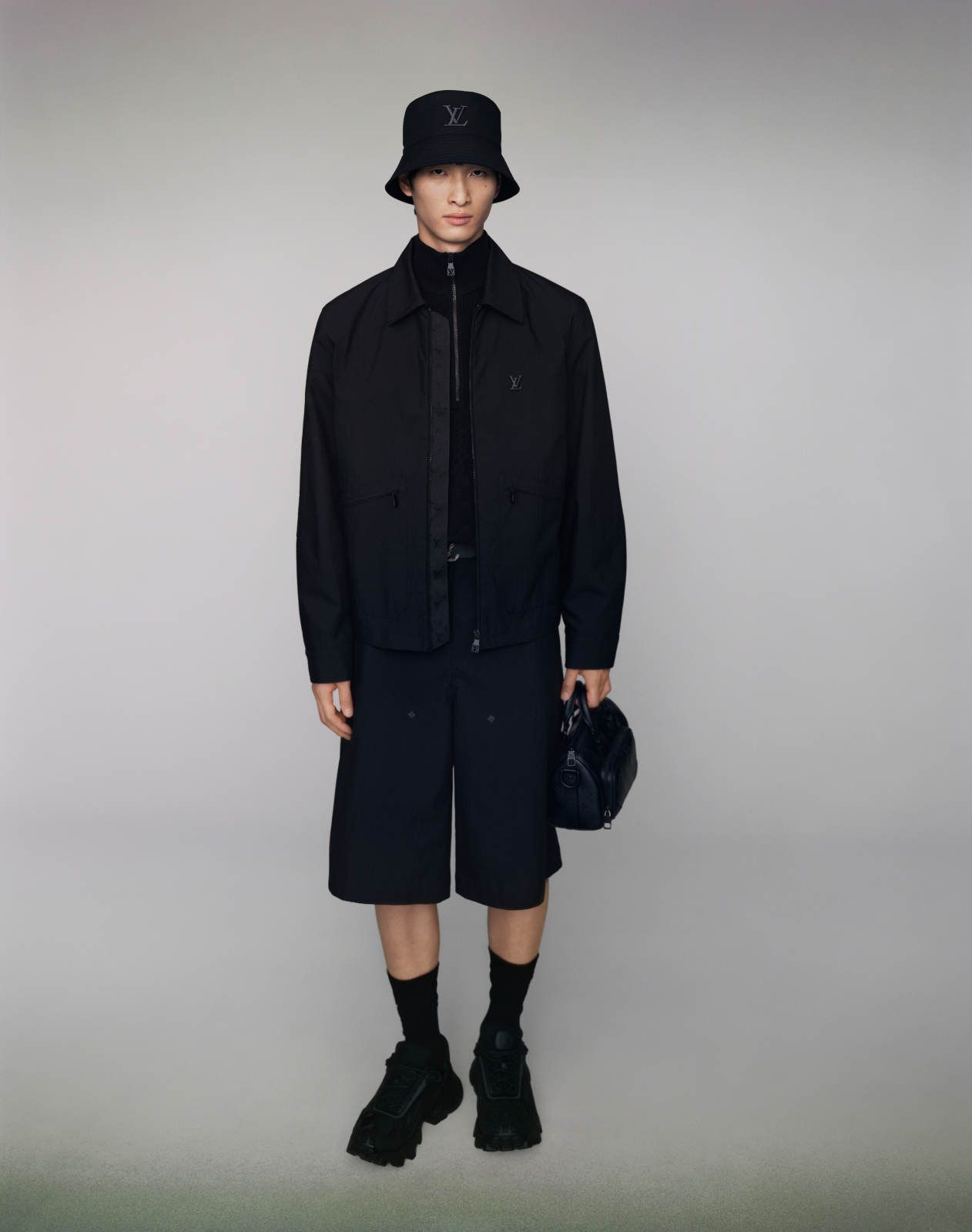 LOUIS-VUITTON-MEN-SPRING-26_7.jpg