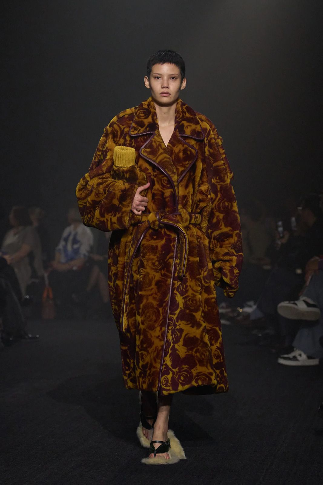 Burberry Fall 2023 Ready to Wear Gorunway 52.jpg