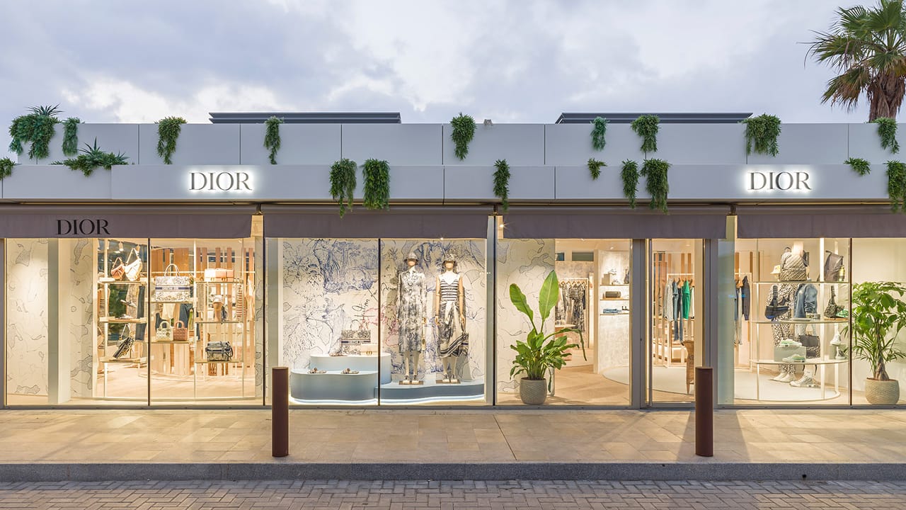 Dior 2020 POP up Store Ibiza Boutique Images ©kristen Pelou 5.jpg