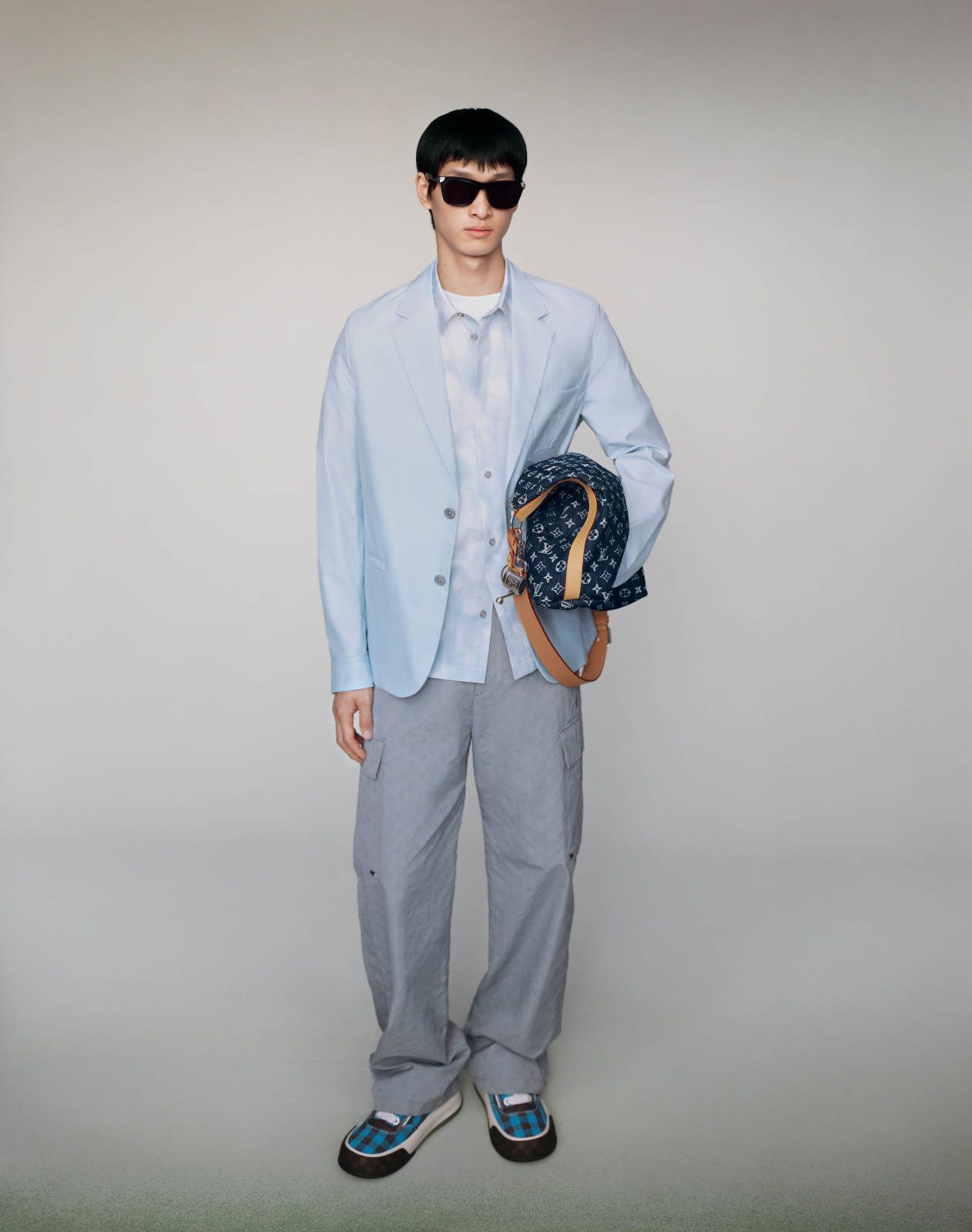 LOUIS-VUITTON-MEN-SPRING-26_9.jpg
